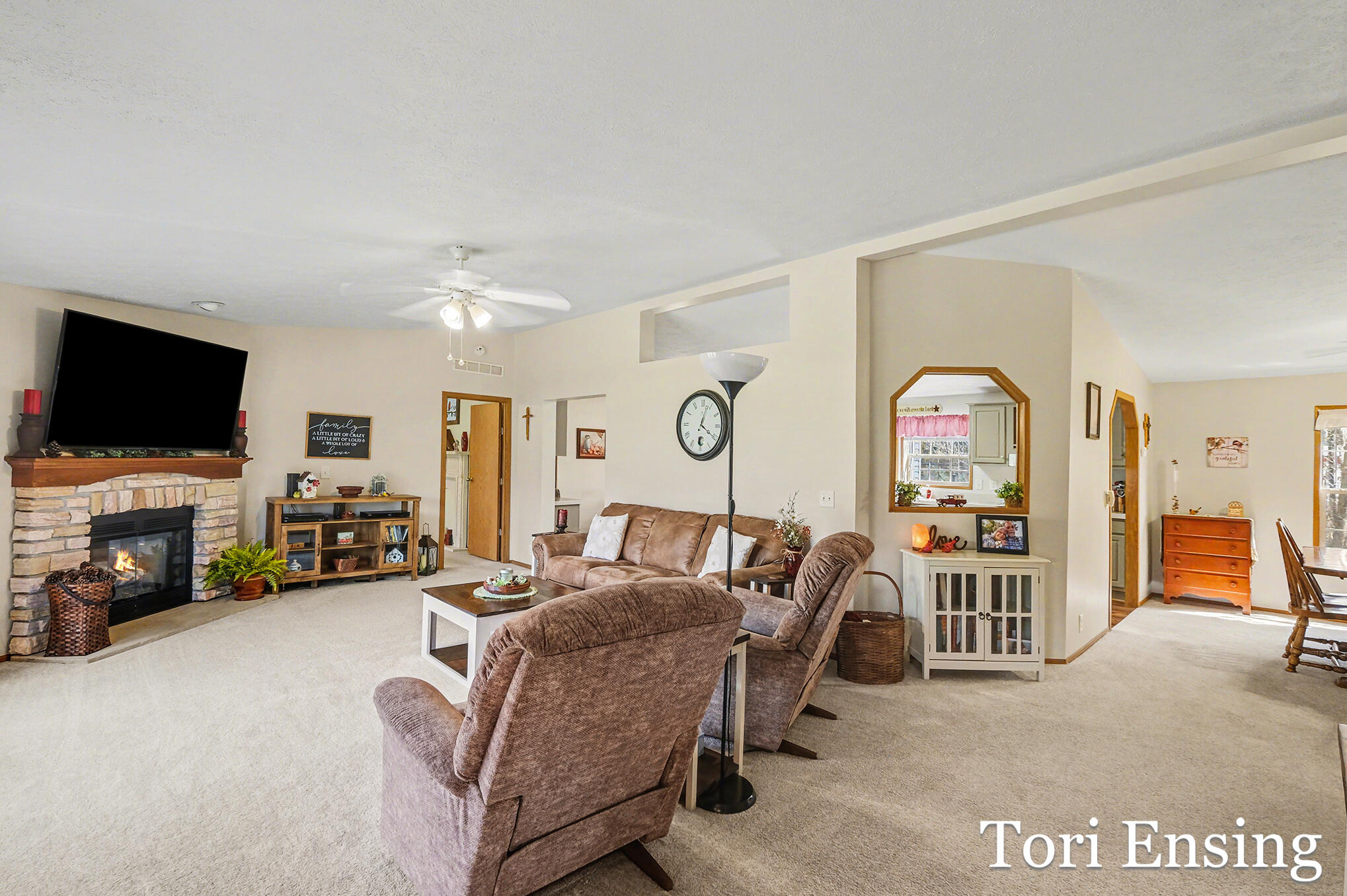 1235 Willow Drive