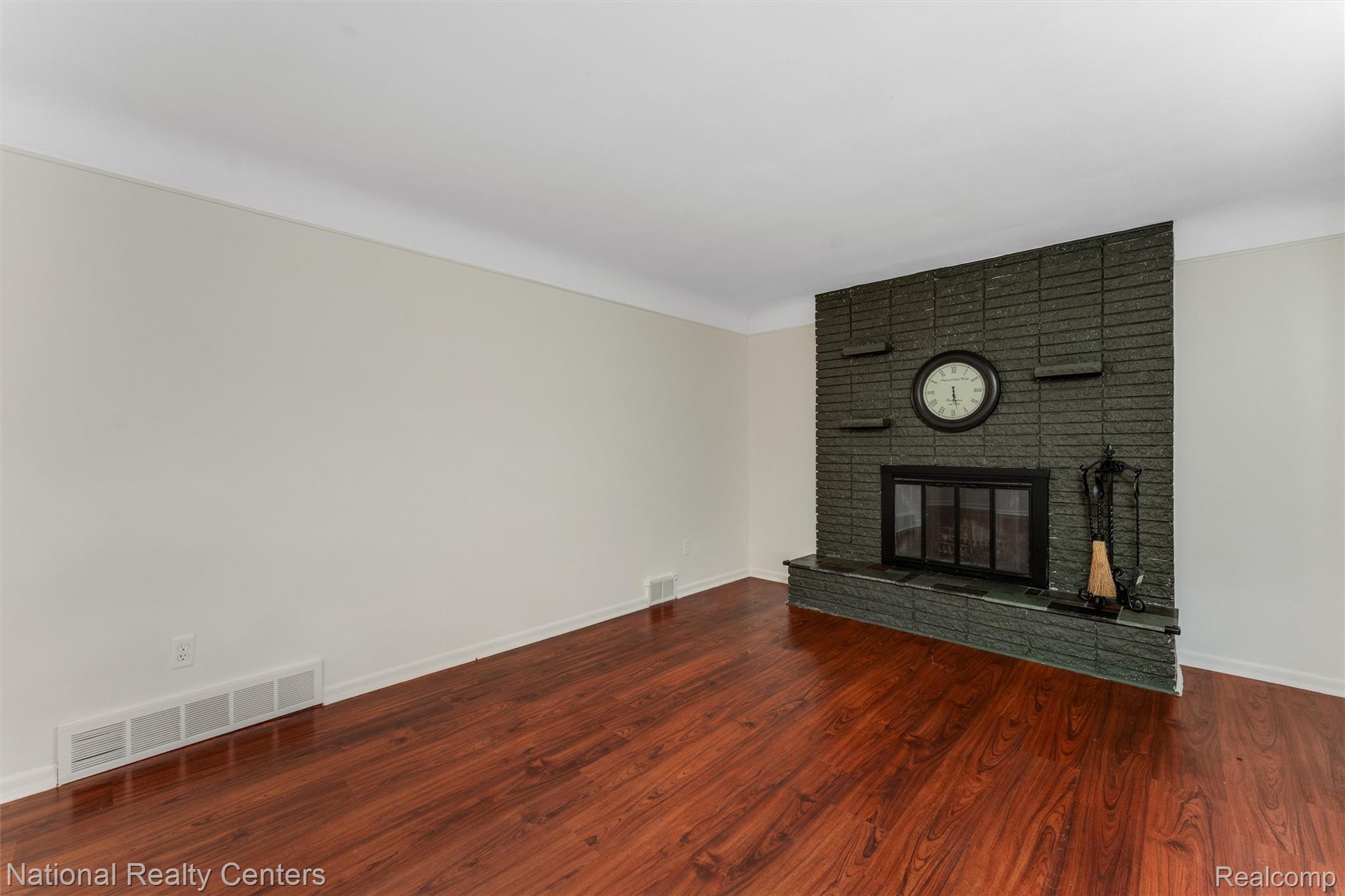 30559 Fairfax Street