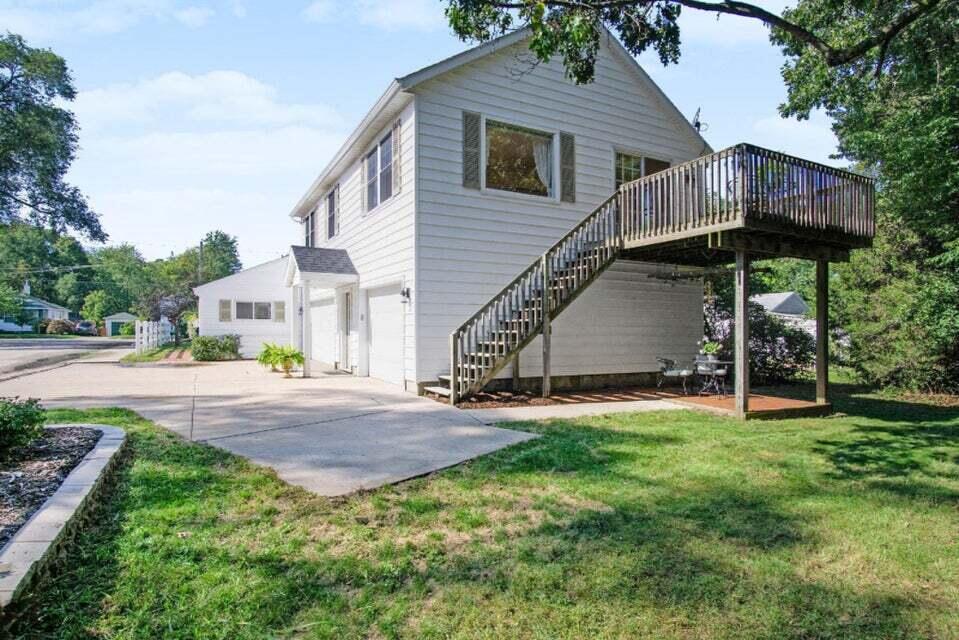 206 N Lake Avenue A & B