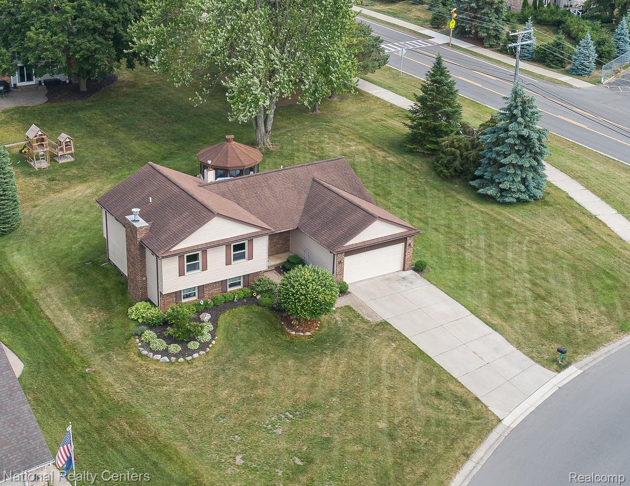 1306 Bishops Terrace