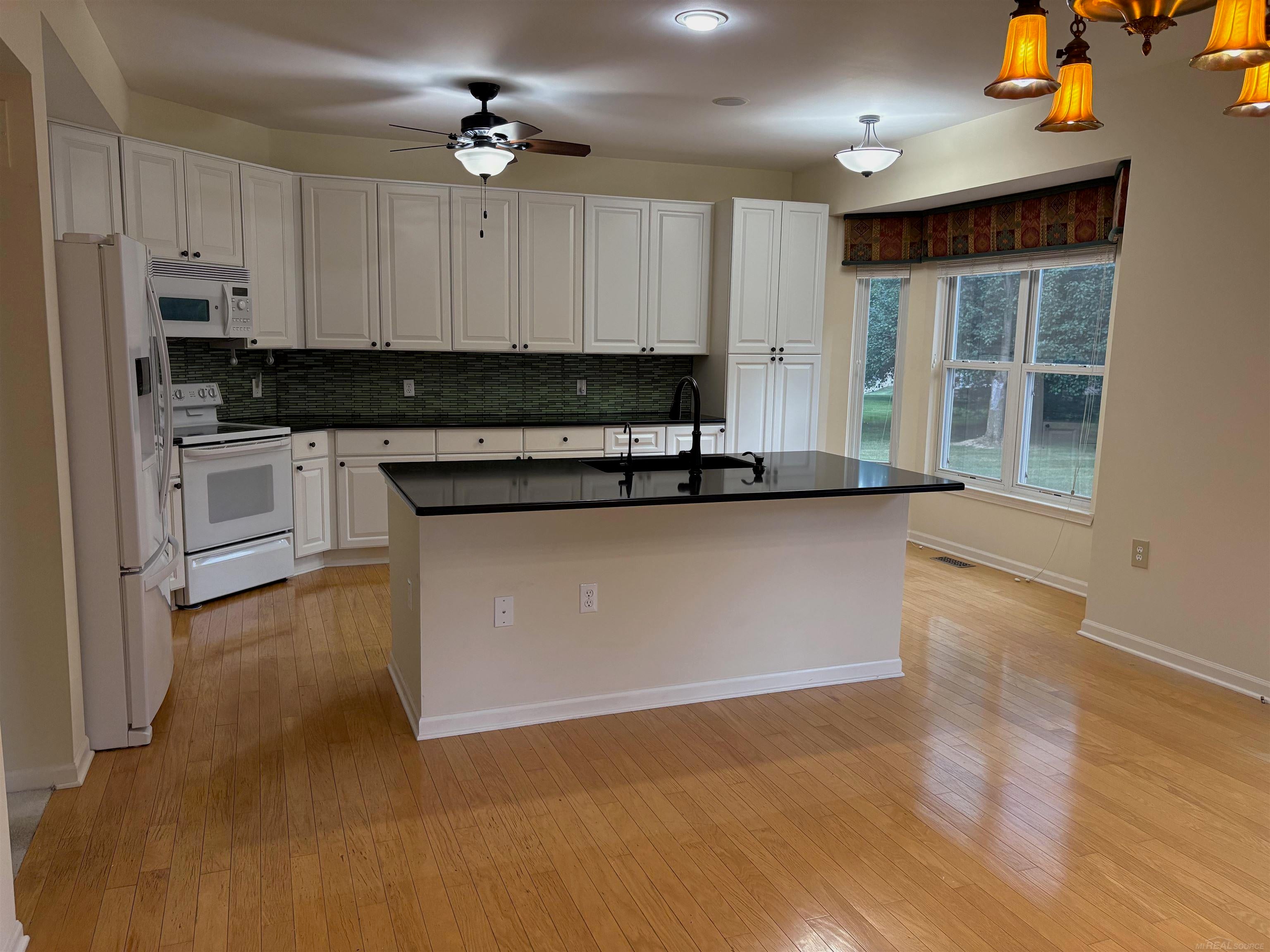 3831 Springwood Court