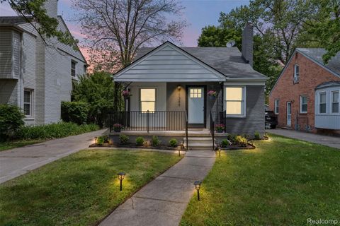 1388 Vernier Road Grosse Pointe Woods City MI 48236