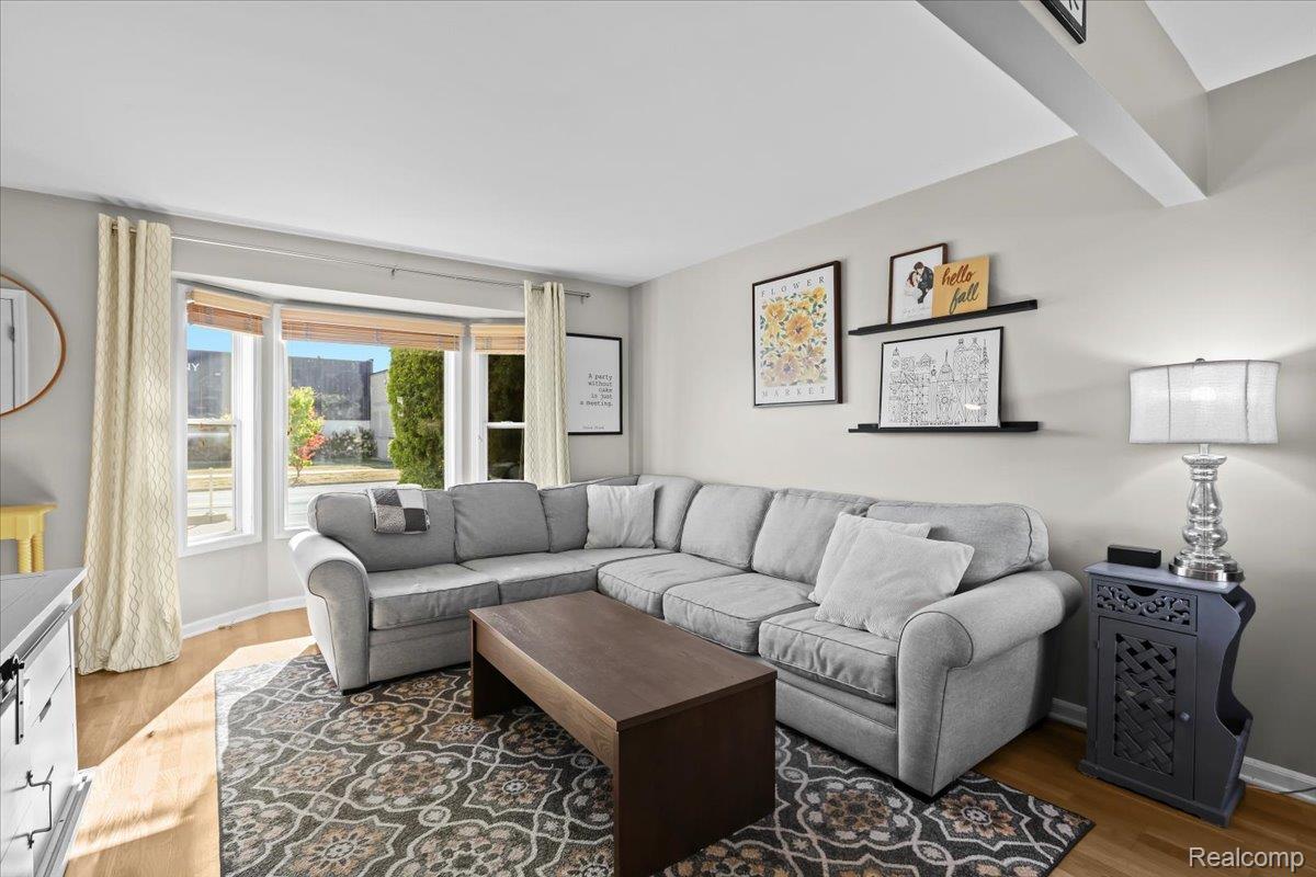 1143 Woodward Heights