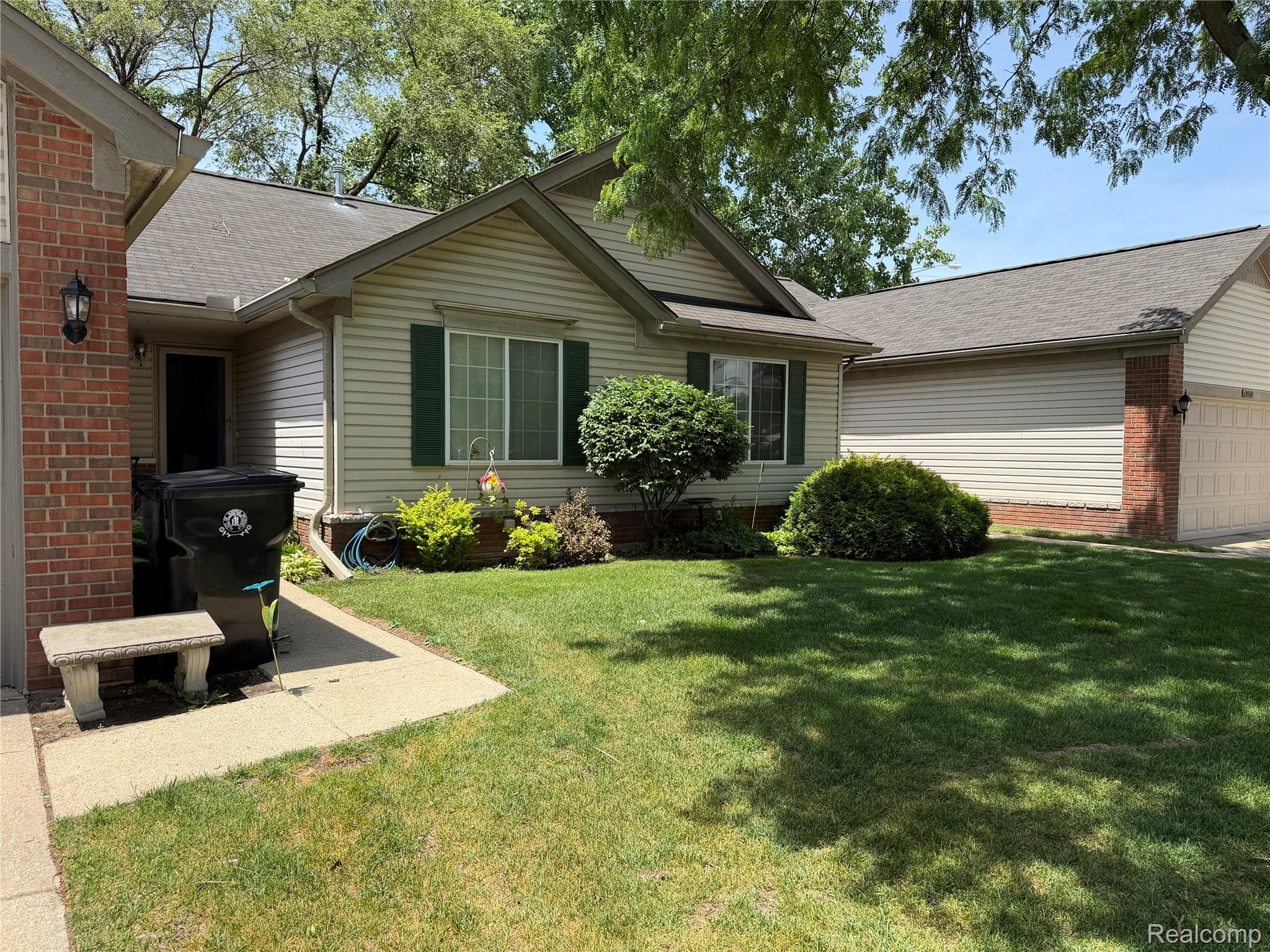 29965 Kenwood Court