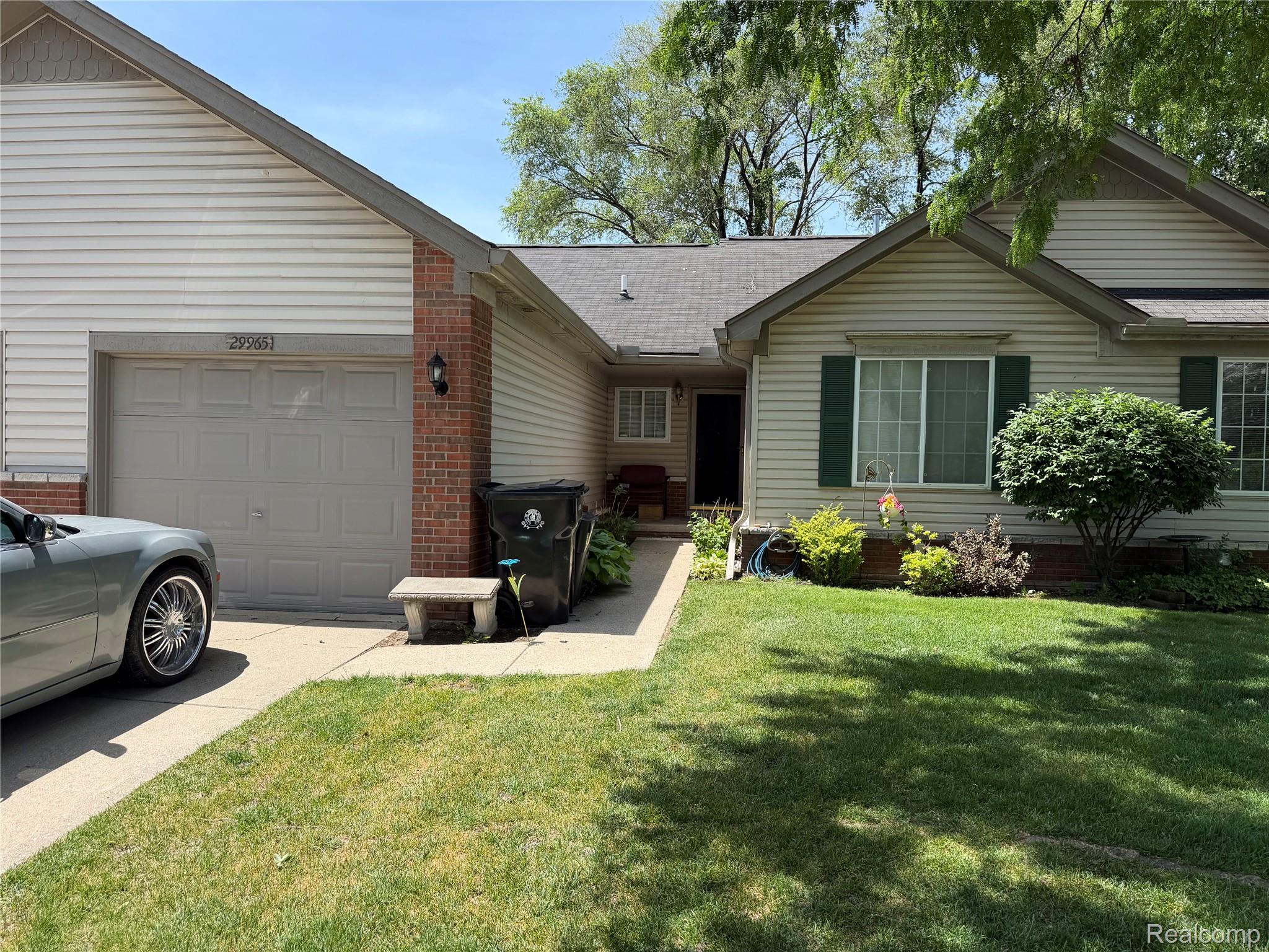 29965 Kenwood Court