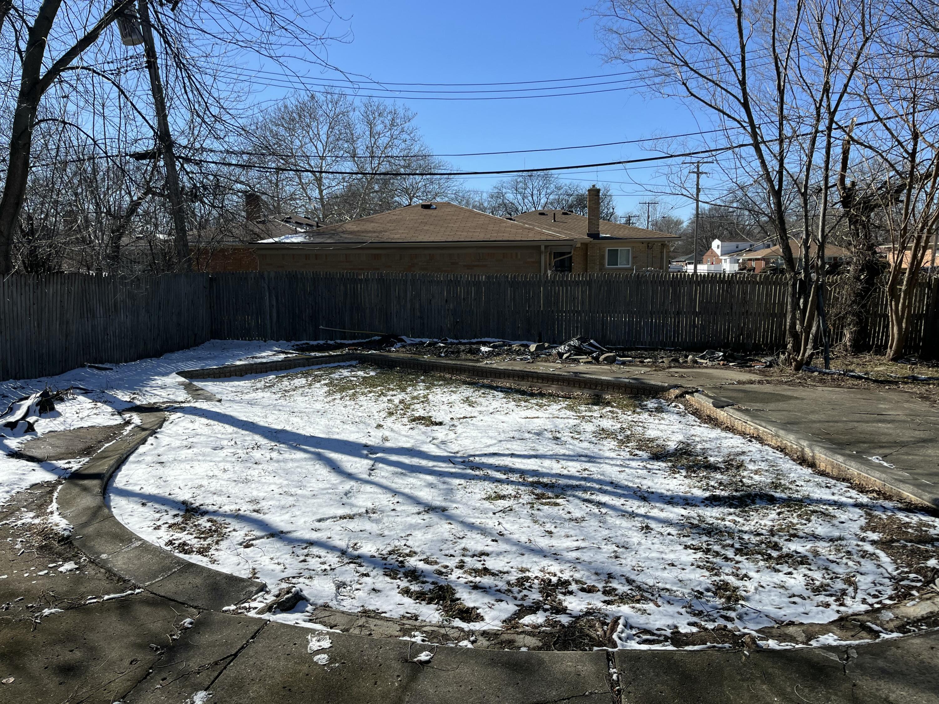 23181 Parklawn Street