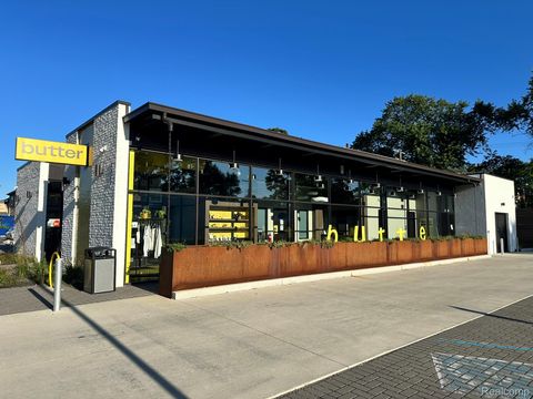 2200 11 Mile Road Berkley City MI 48072