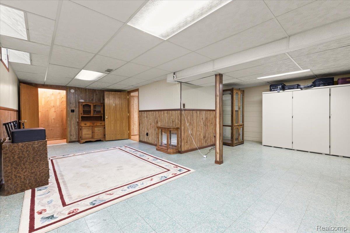 Clinton Charter Township, Michigan 48035, United States, 3 Bedrooms Bedrooms, ,2 BathroomsBathrooms,Residential,Active,189756