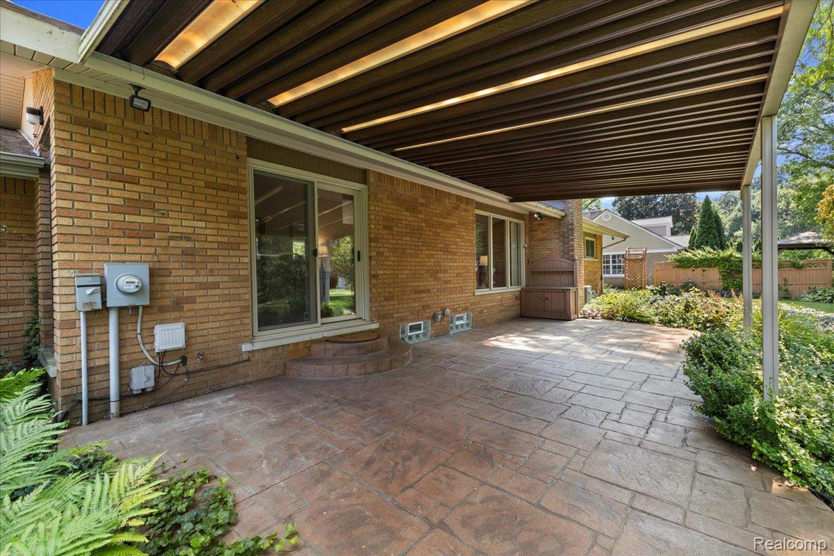 Clinton Charter Township, Michigan 48035, United States, 3 Bedrooms Bedrooms, ,2 BathroomsBathrooms,Residential,Active,189756