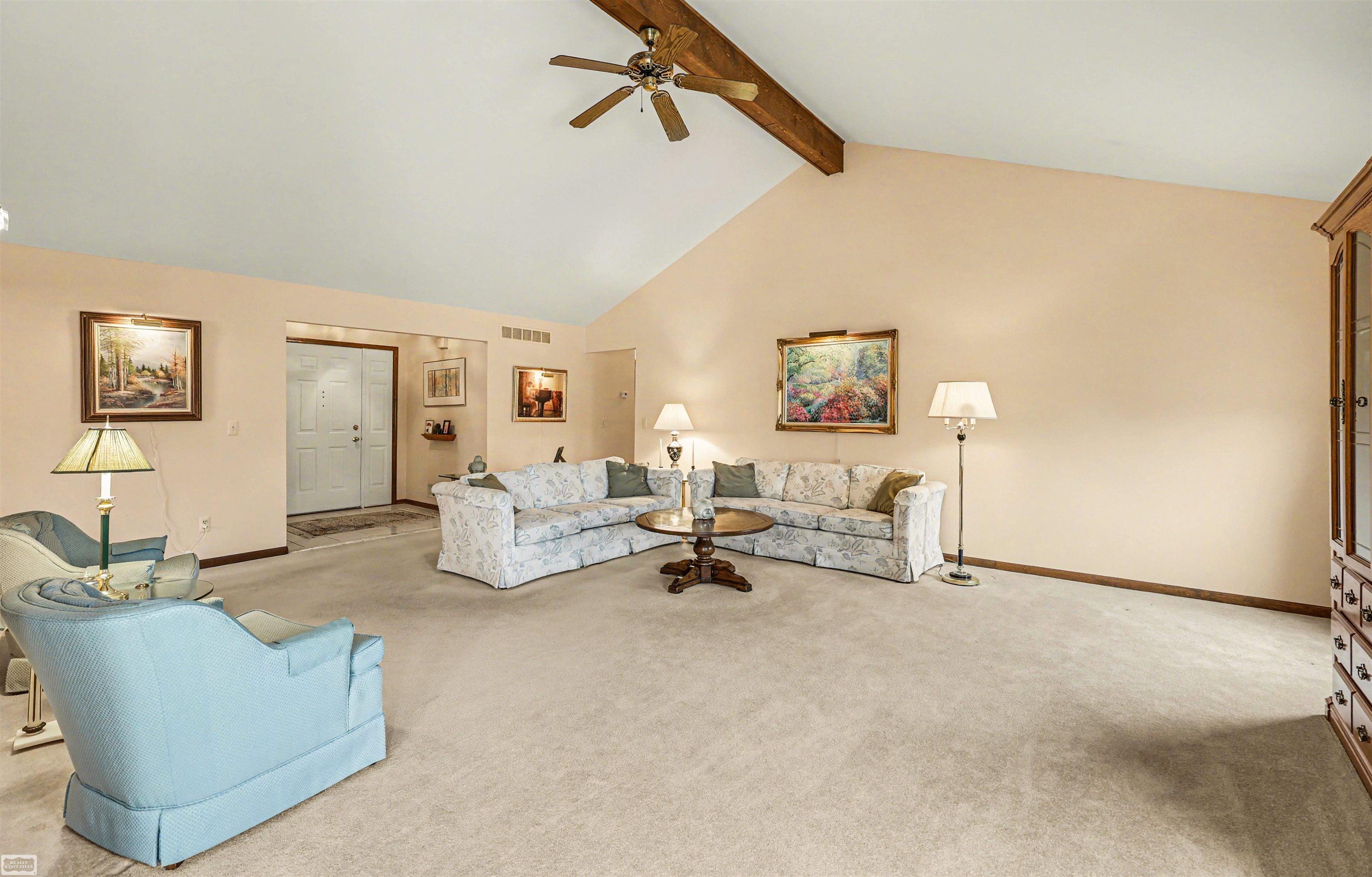 52415 Ridgeway Drive