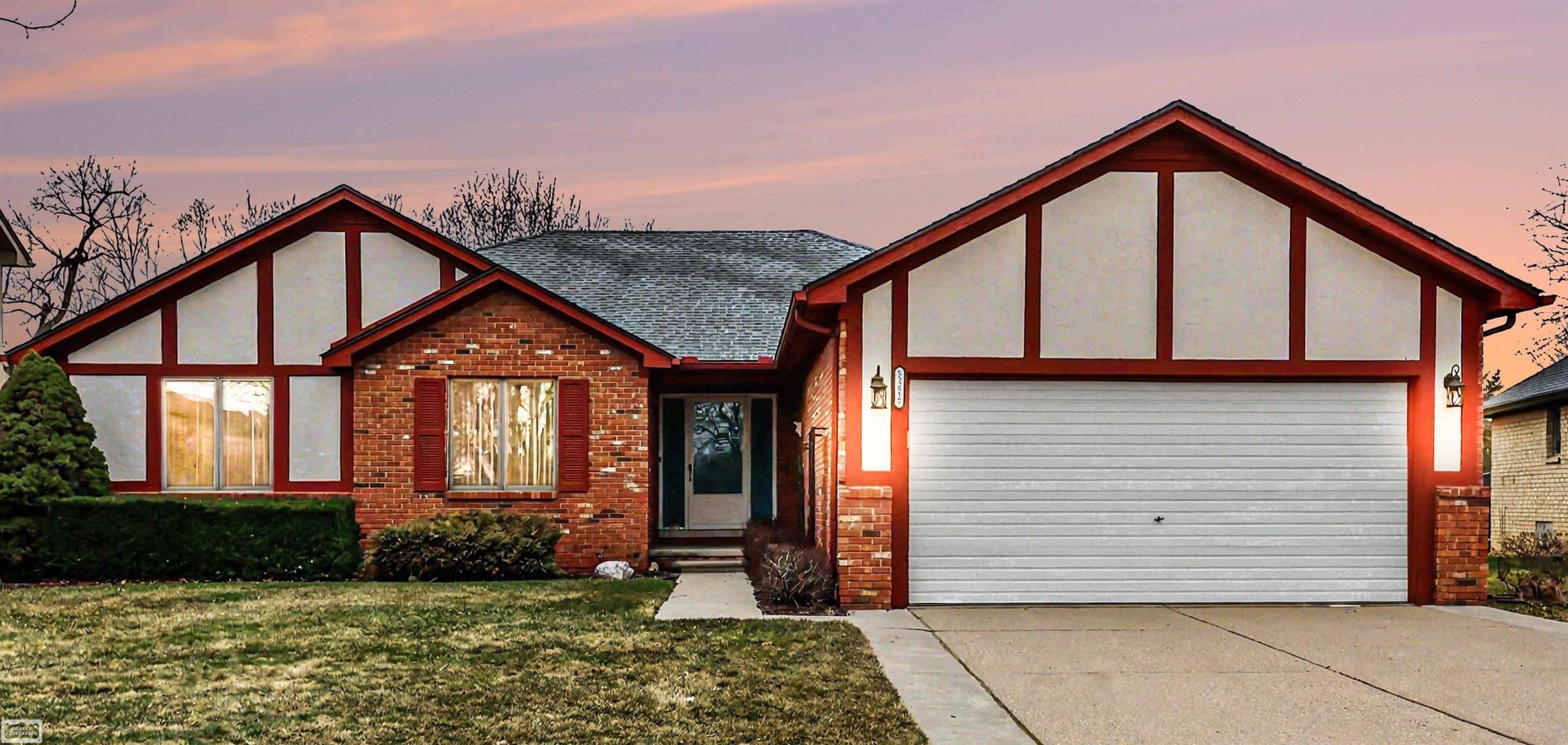 52415 Ridgeway Drive