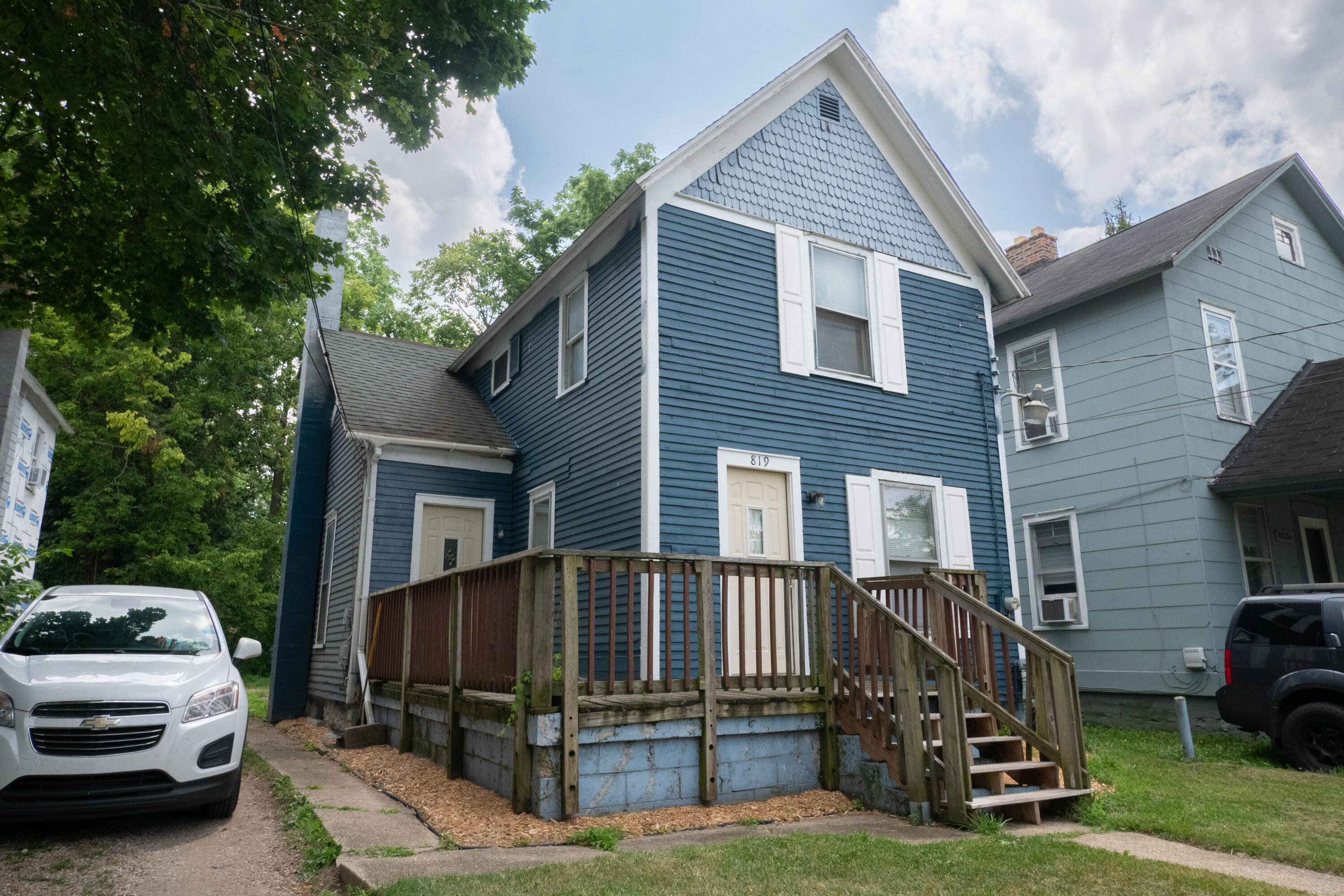 819 Oakland Drive