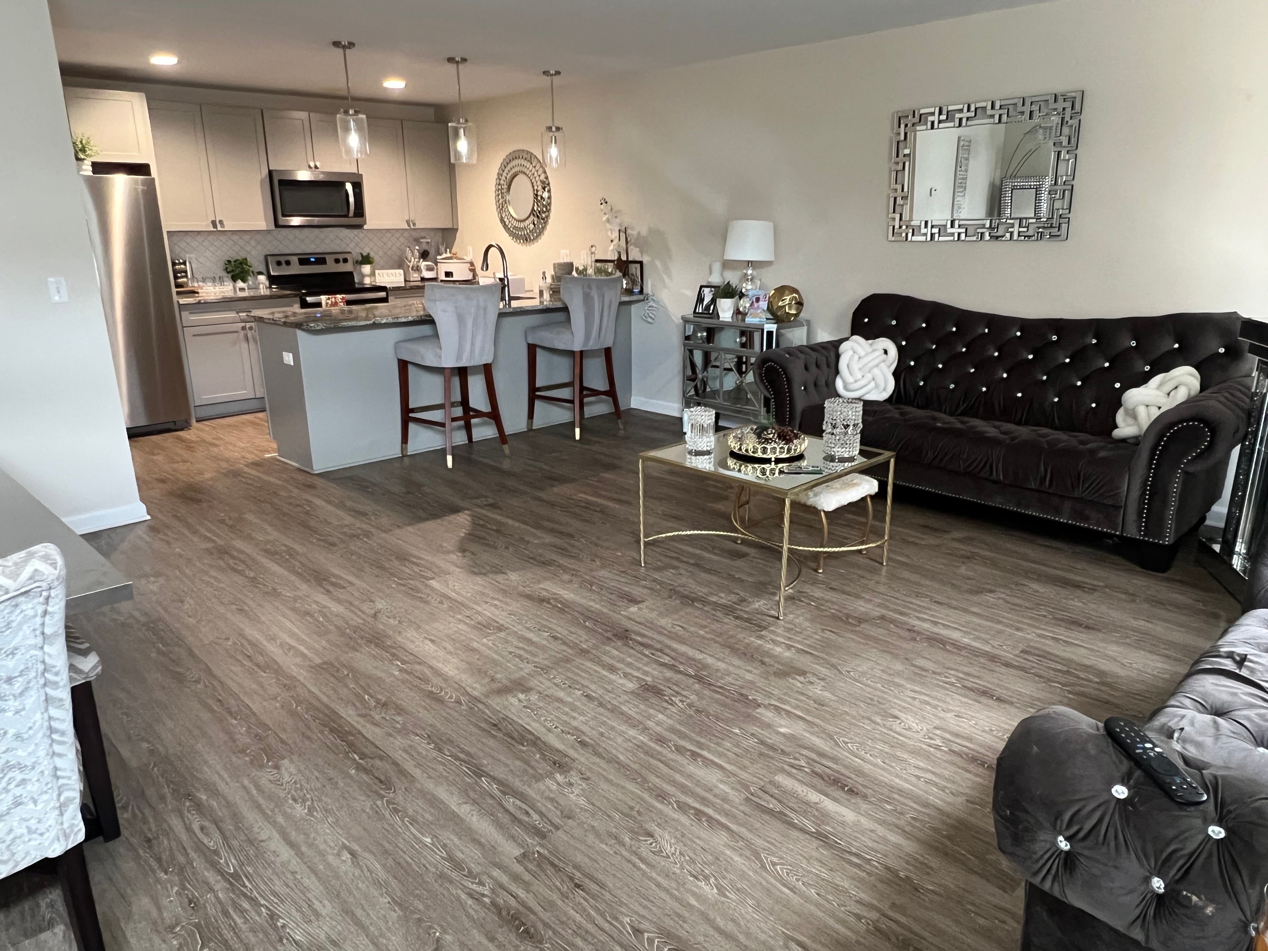 258 STONEGATE E 103