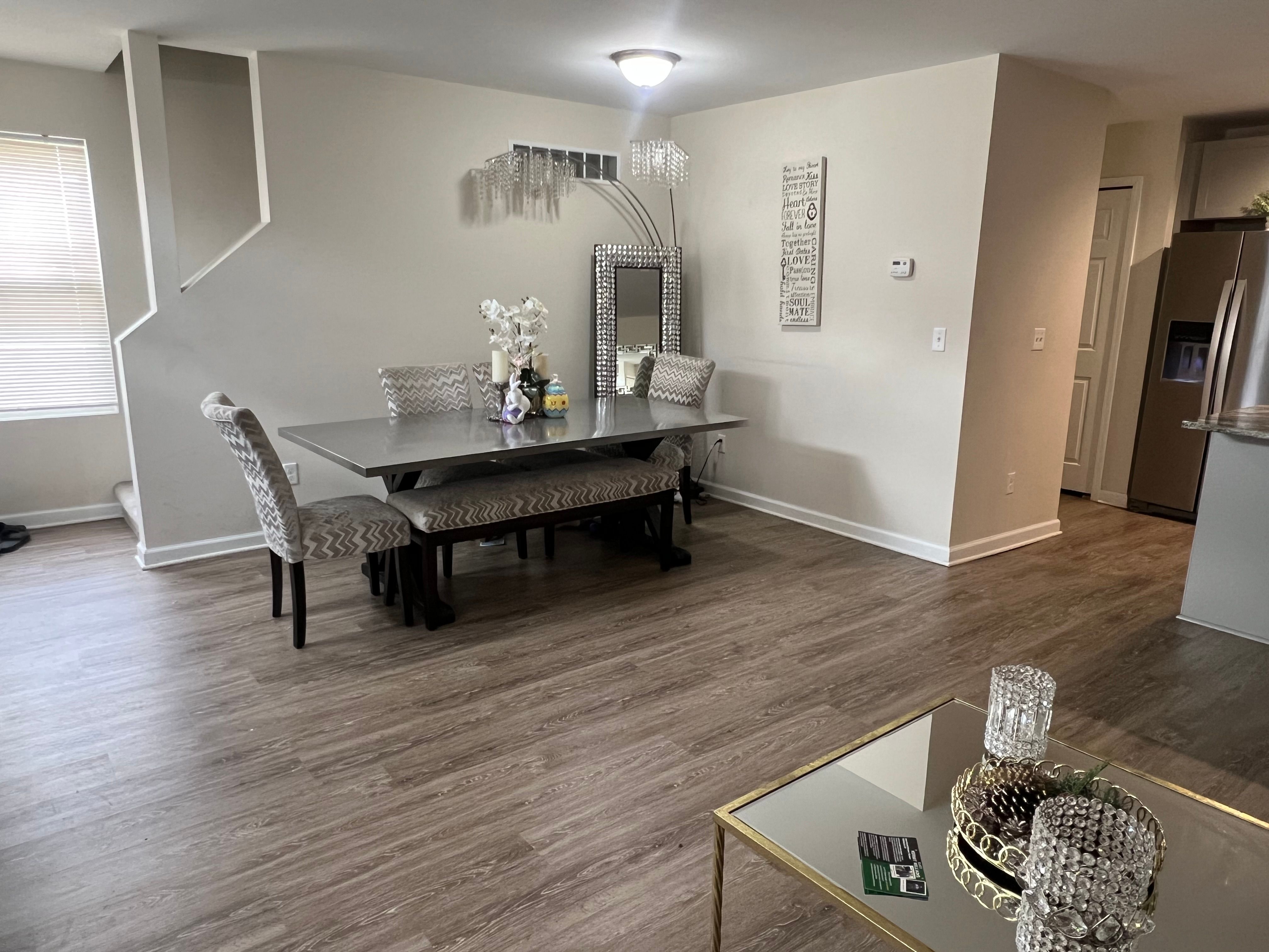 258 STONEGATE E 103