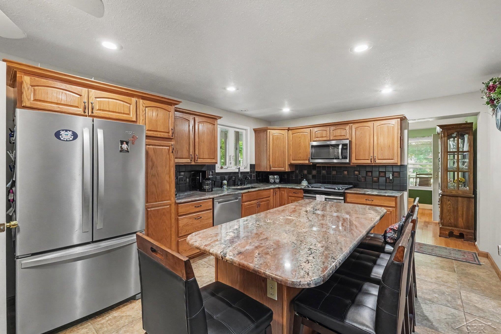 1287 Adams Drive