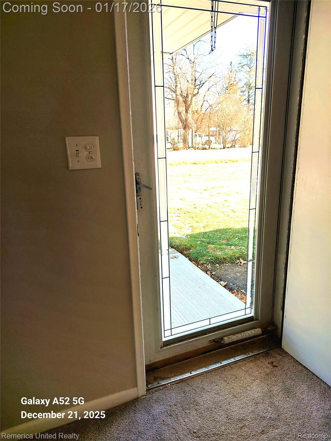 945 N Commerce Road N