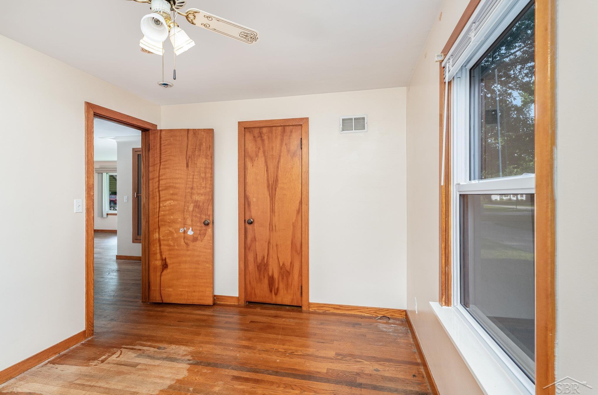 Zilwaukee City, Michigan 48604, United States, 2 Bedrooms Bedrooms, ,1 BathroomBathrooms,Residential,Pending,181846