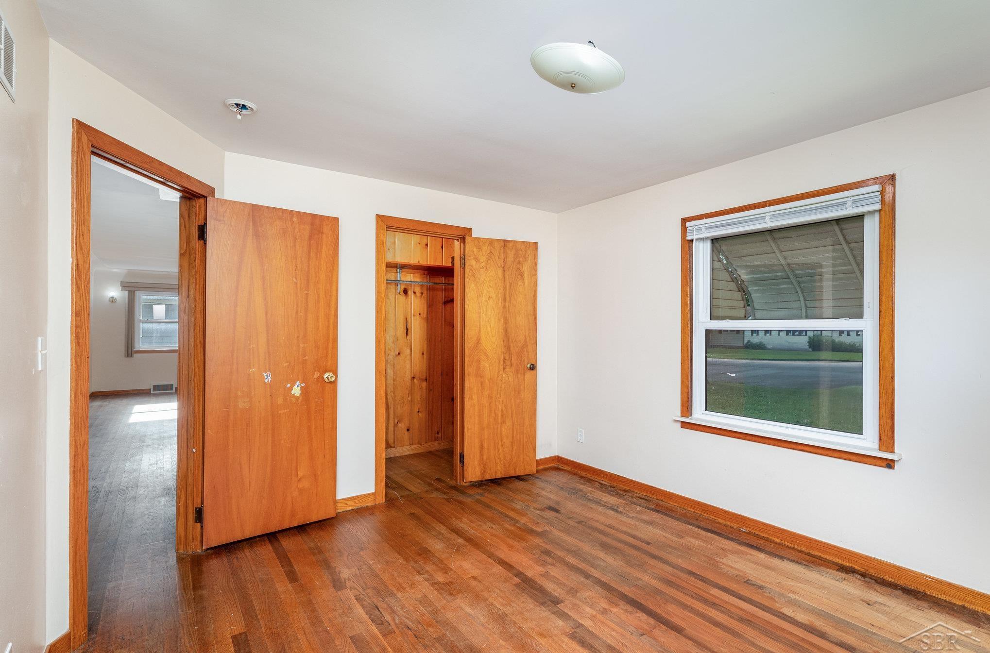 Zilwaukee City, Michigan 48604, United States, 2 Bedrooms Bedrooms, ,1 BathroomBathrooms,Residential,Pending,181846