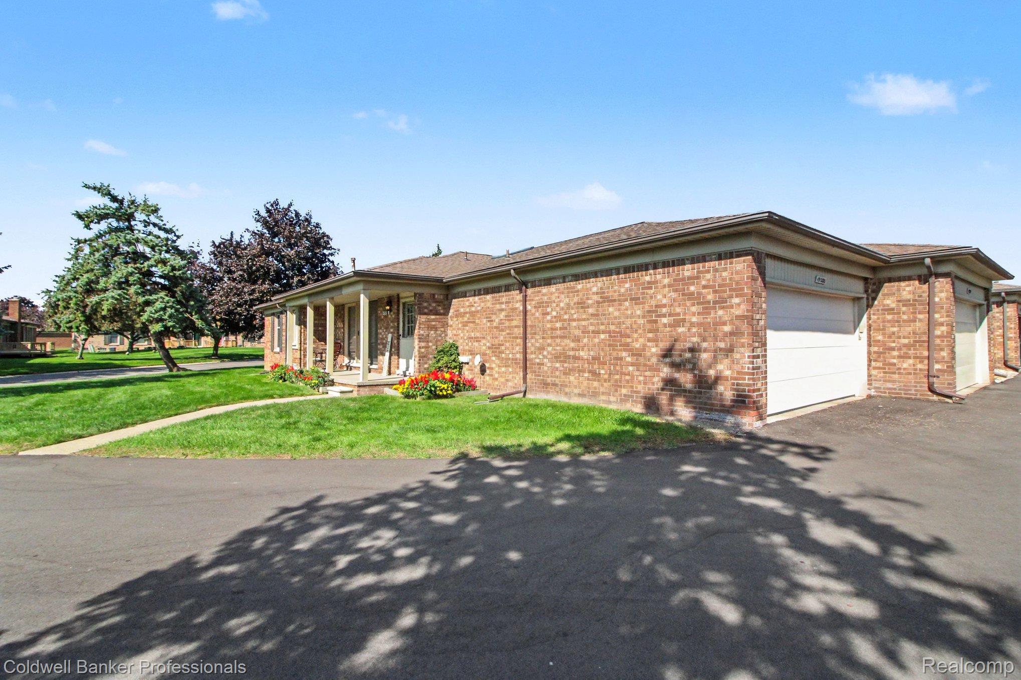 49280 Arlington Court
