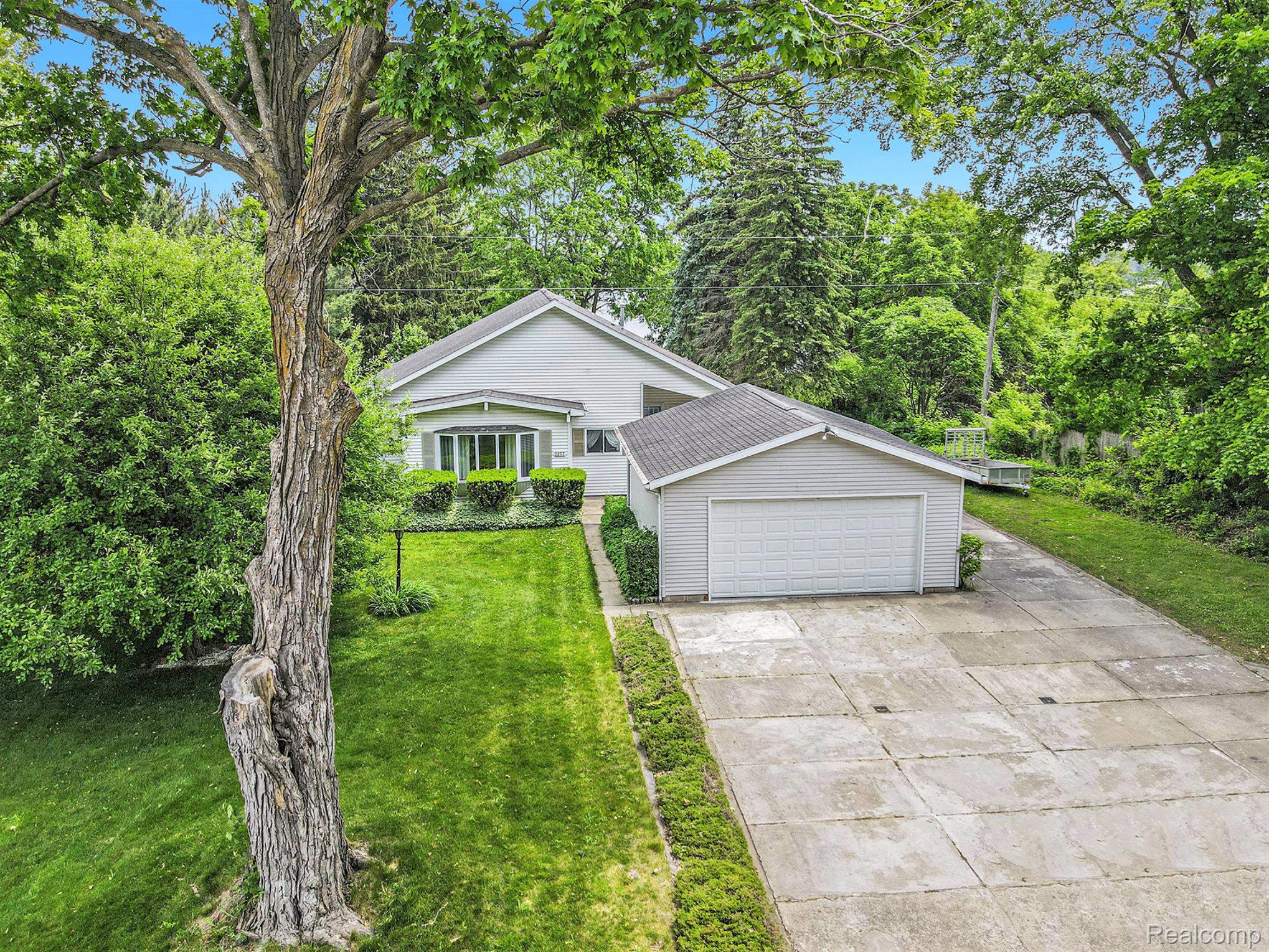 3277 Baldwin Road