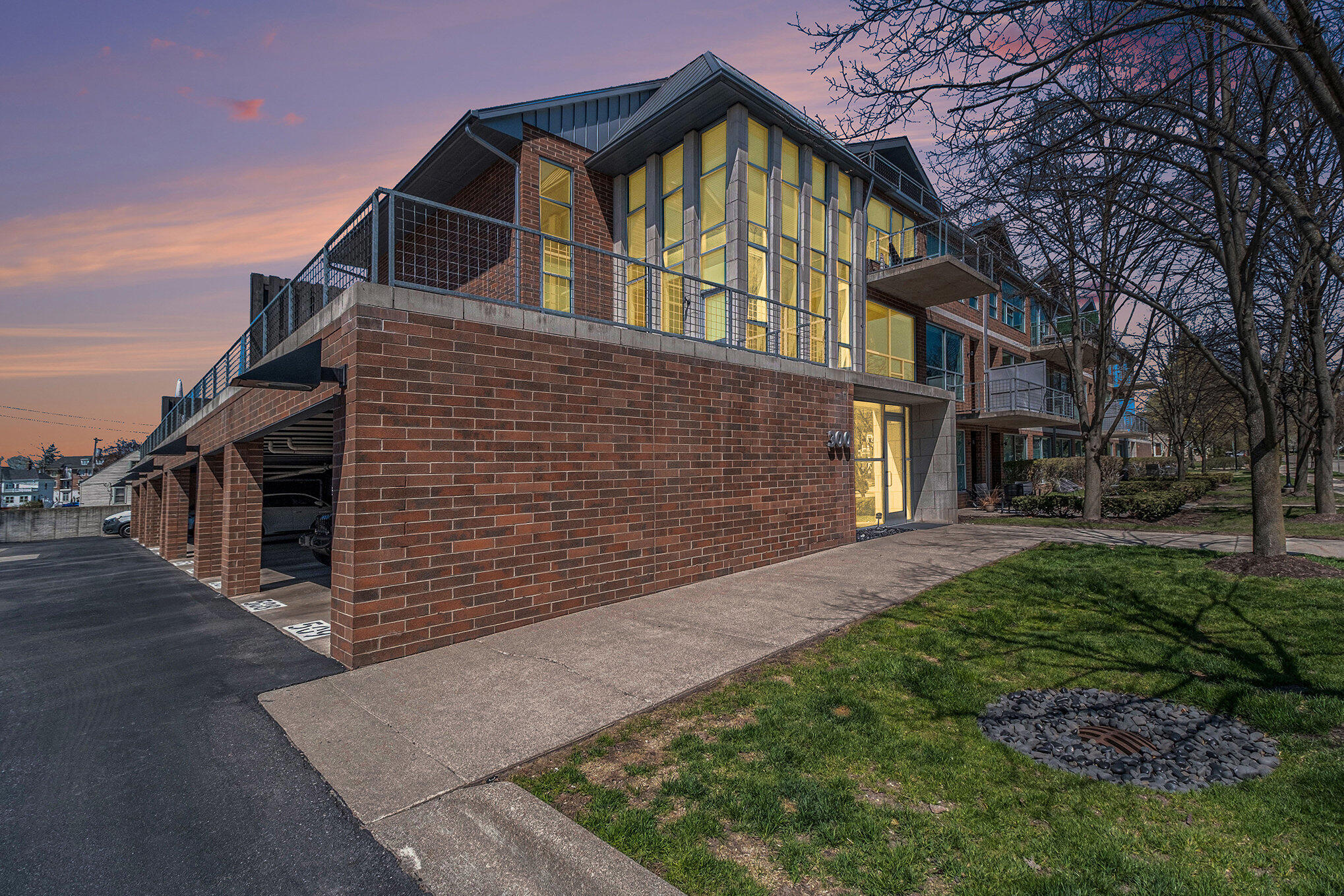300 Hamilton Street 204