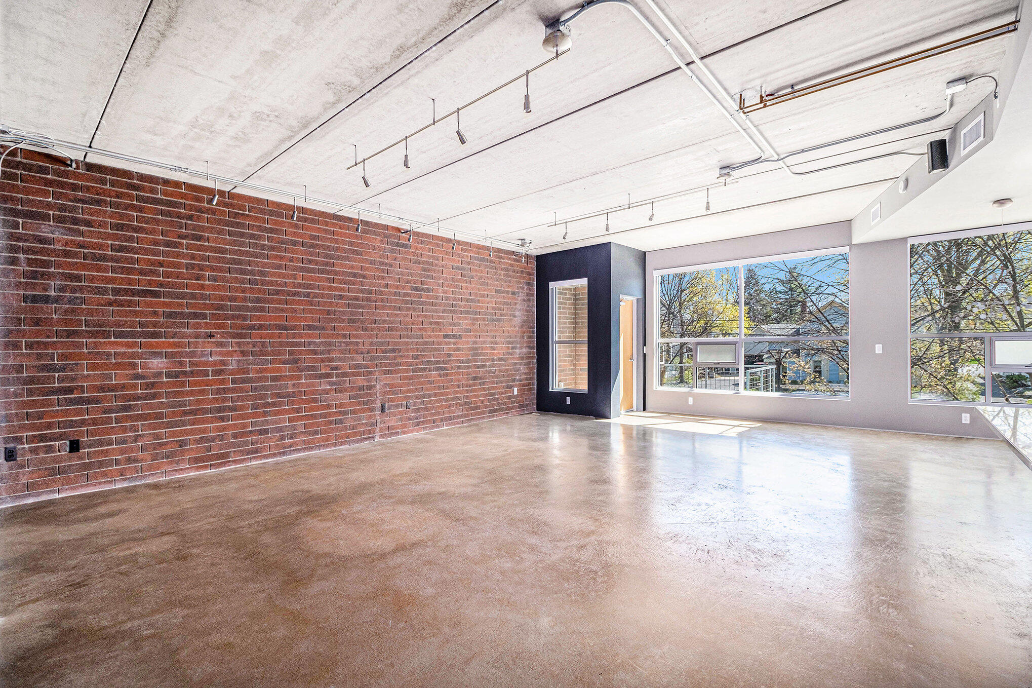 300 Hamilton Street 204