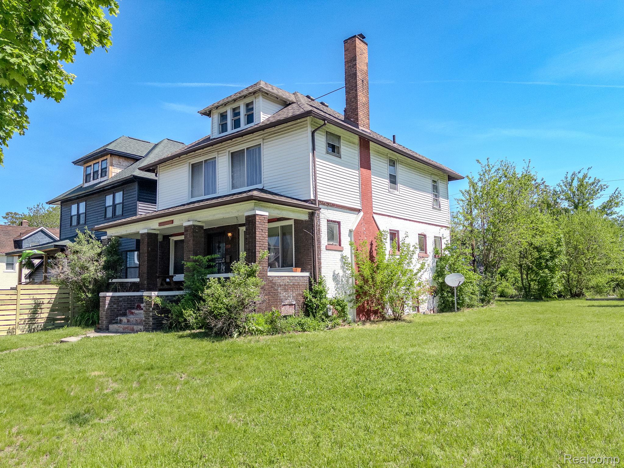 3010 Fischer Street
