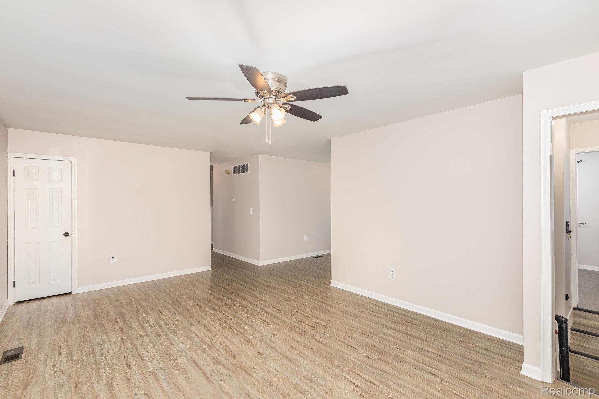 14108 North Road