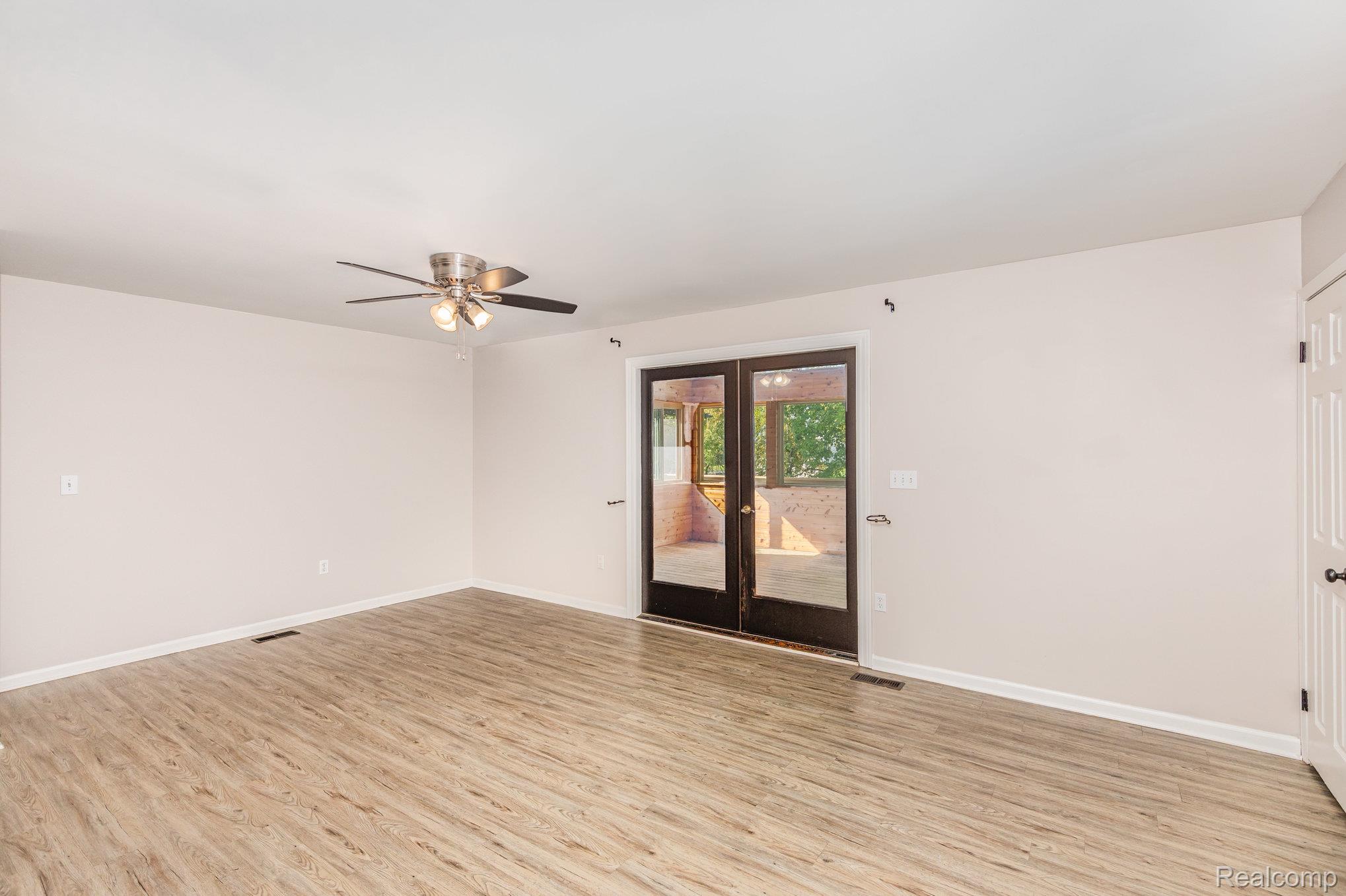 14108 North Road