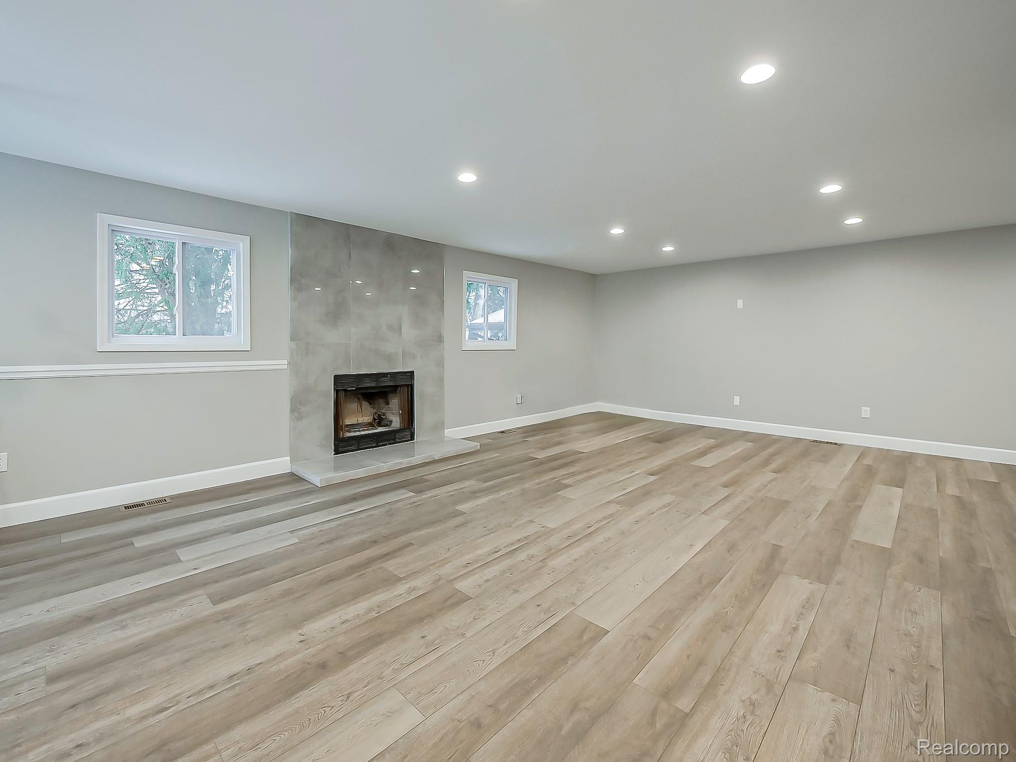 28139 Greening Street