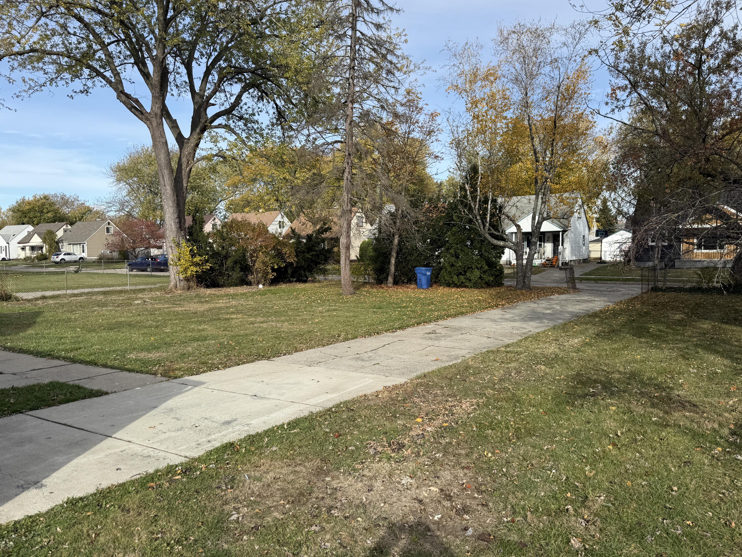 14936 Alberta Avenue