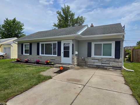 Photo of 27260 Woodmont Street, Roseville City, MI 48066 (MLS # 58050209244)