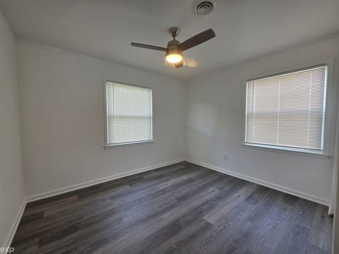 Tiny photo for 27260 Woodmont Street, Roseville City, MI 48066 (MLS # 58050209244)