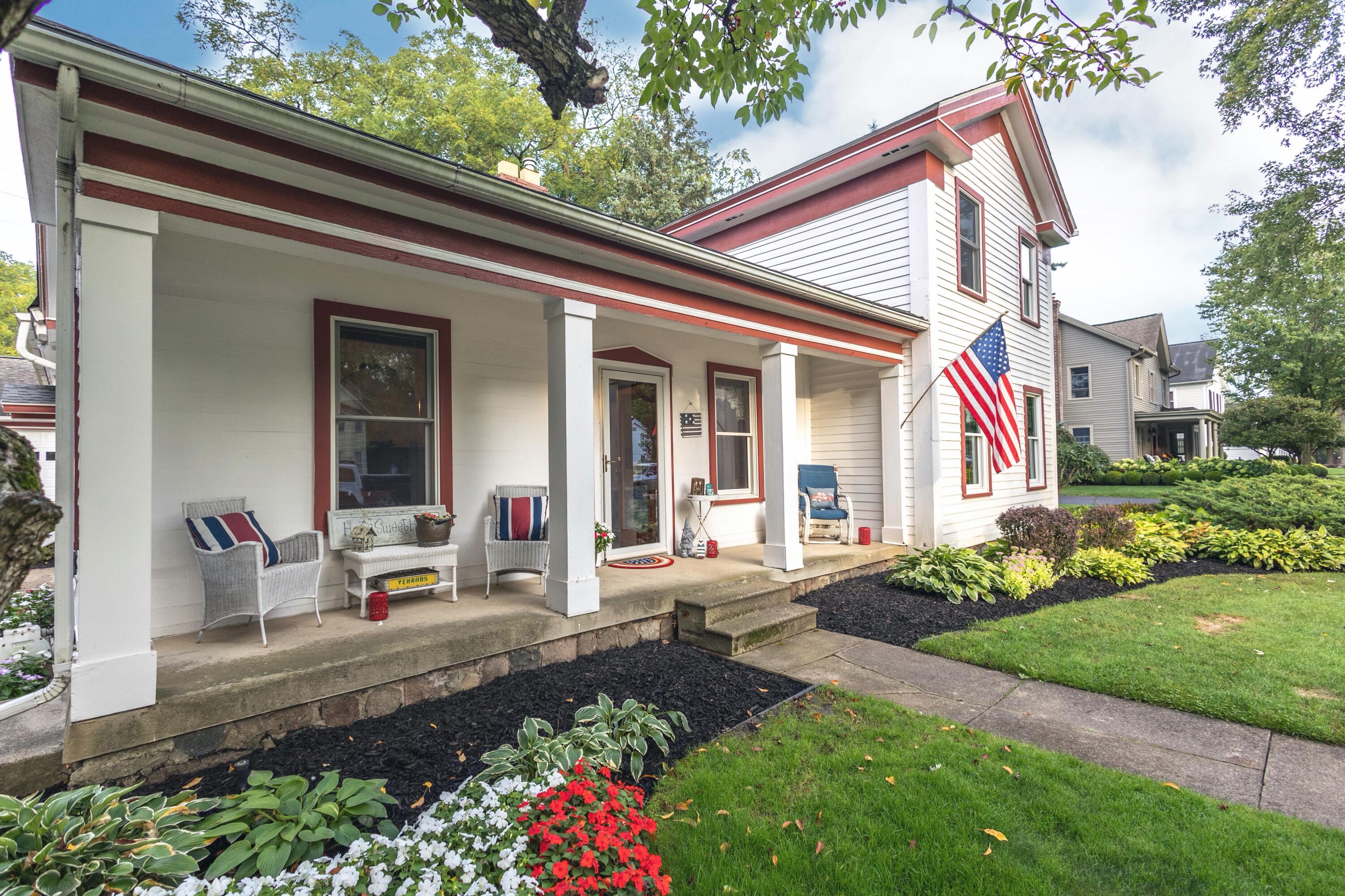 17 N Holcomb Road