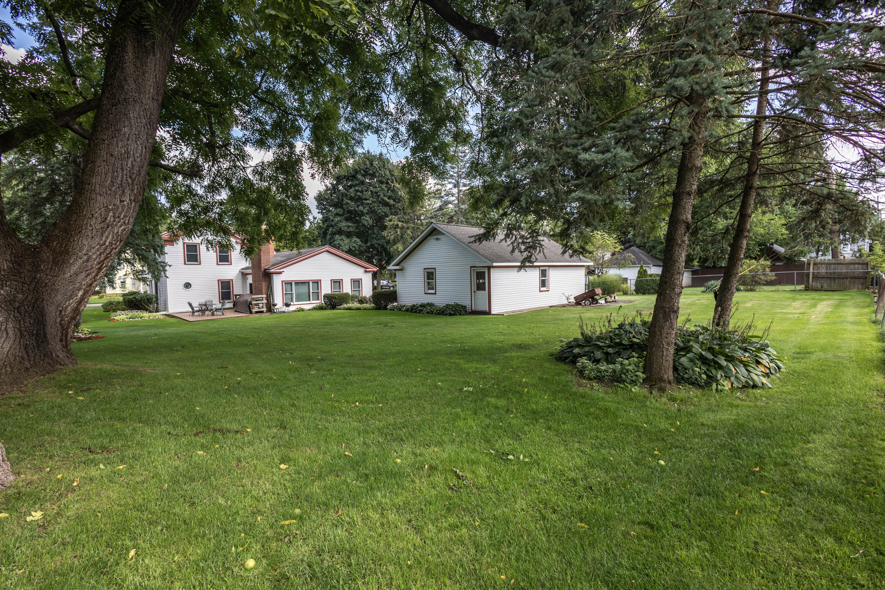 17 N Holcomb Road