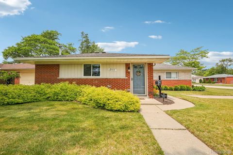 22549 Ashley Street Farmington City MI 48336