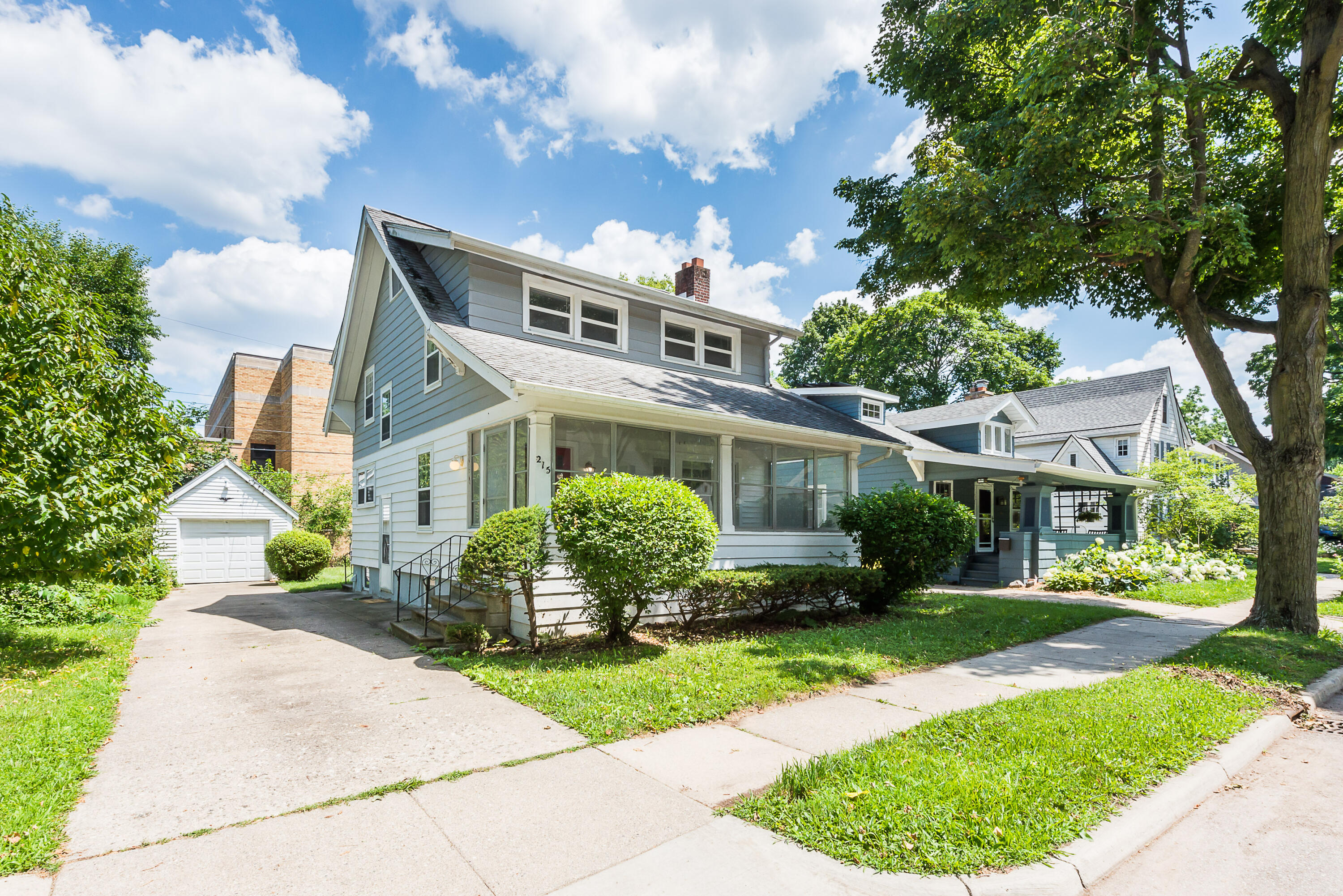 215 Buena Vista Avenue