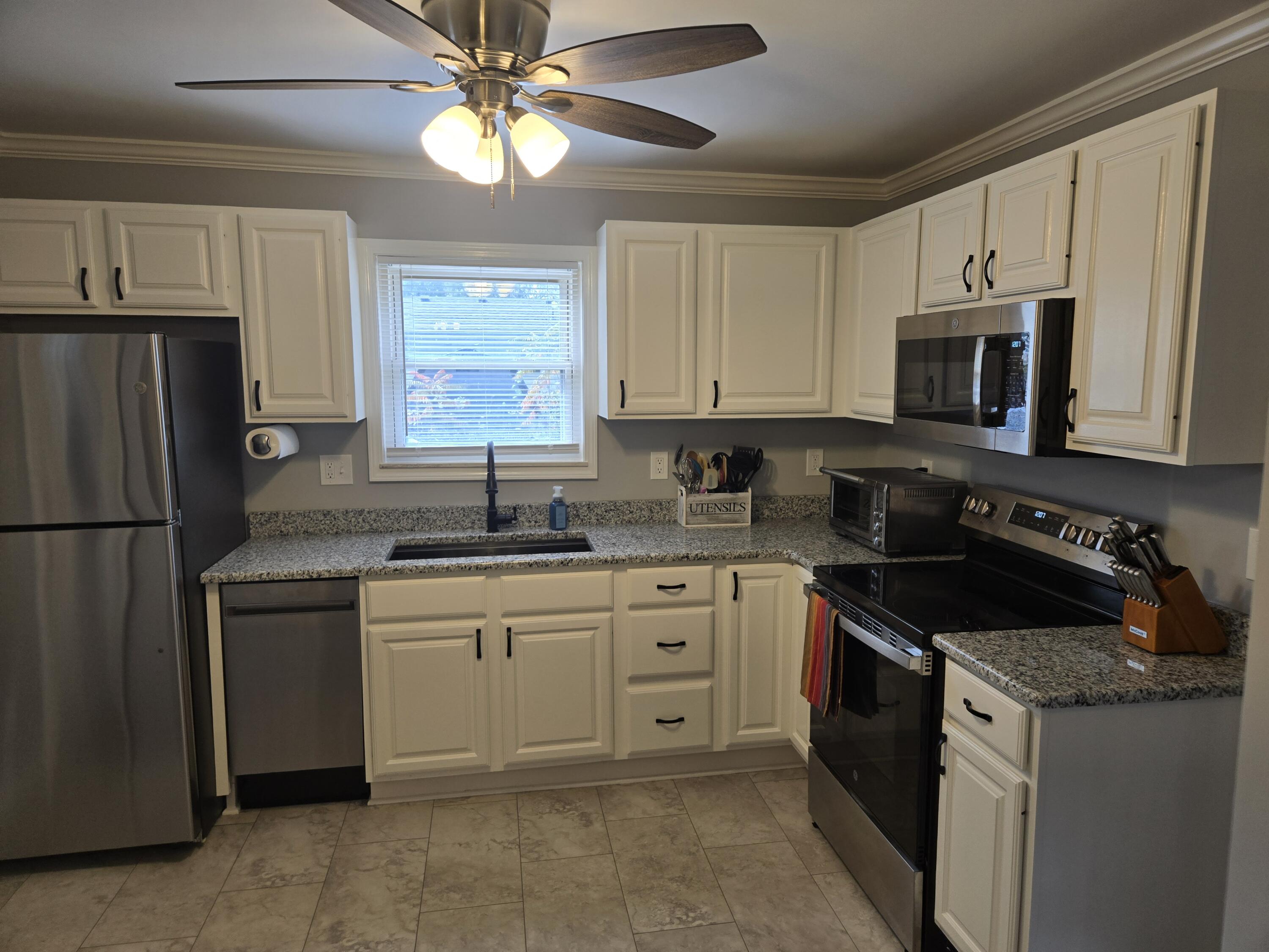 1991 S Pasadena Avenue