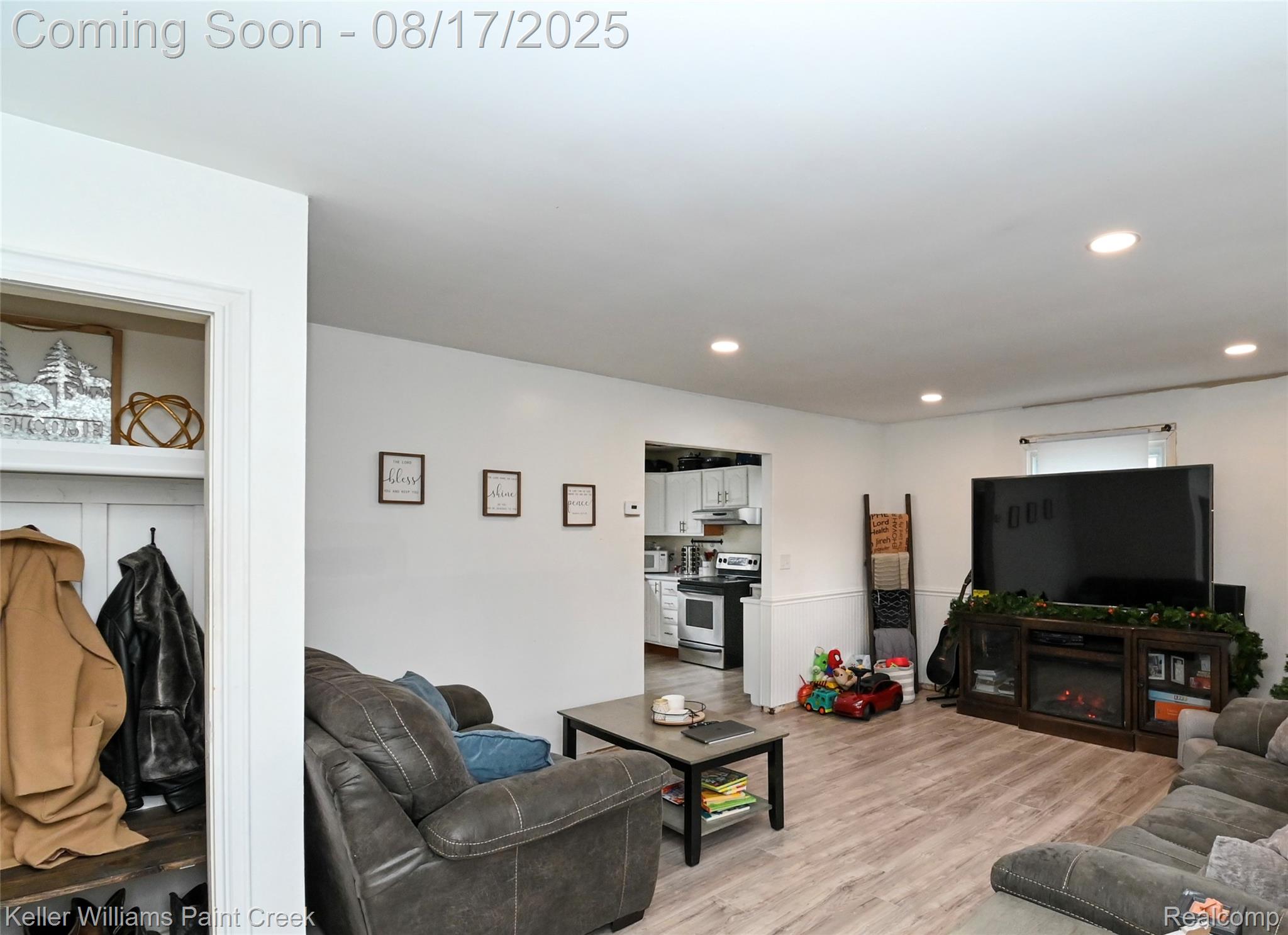 3084 Bessie Street