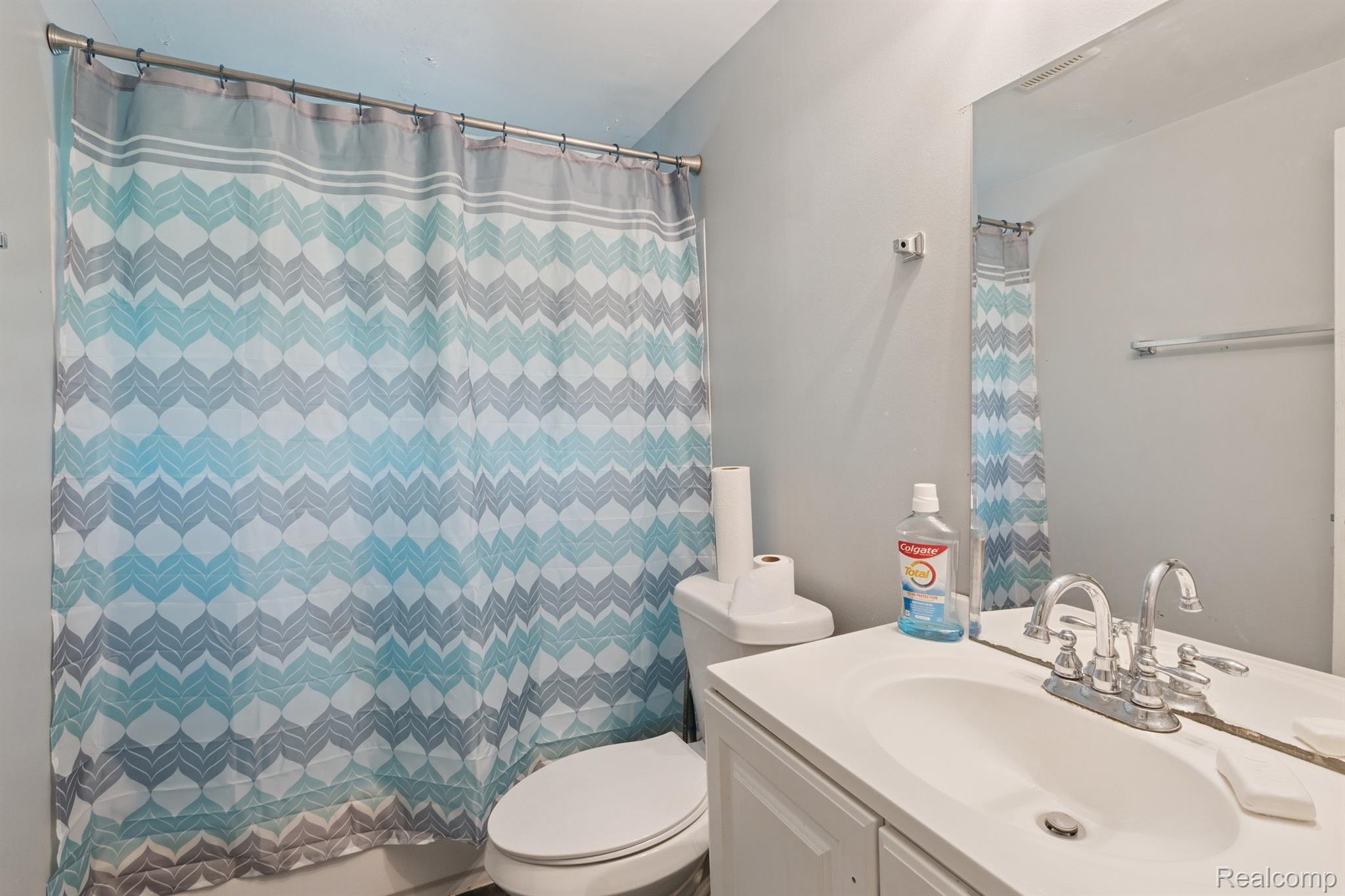 Dearborn Heights City, Michigan 48125, United States, 3 Bedrooms Bedrooms, ,1 BathroomBathrooms,Residential,Active,212964