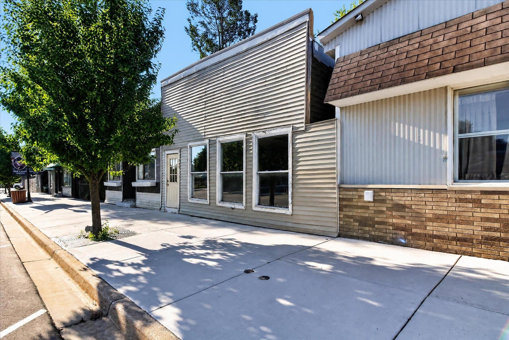 235 W Wright Avenue