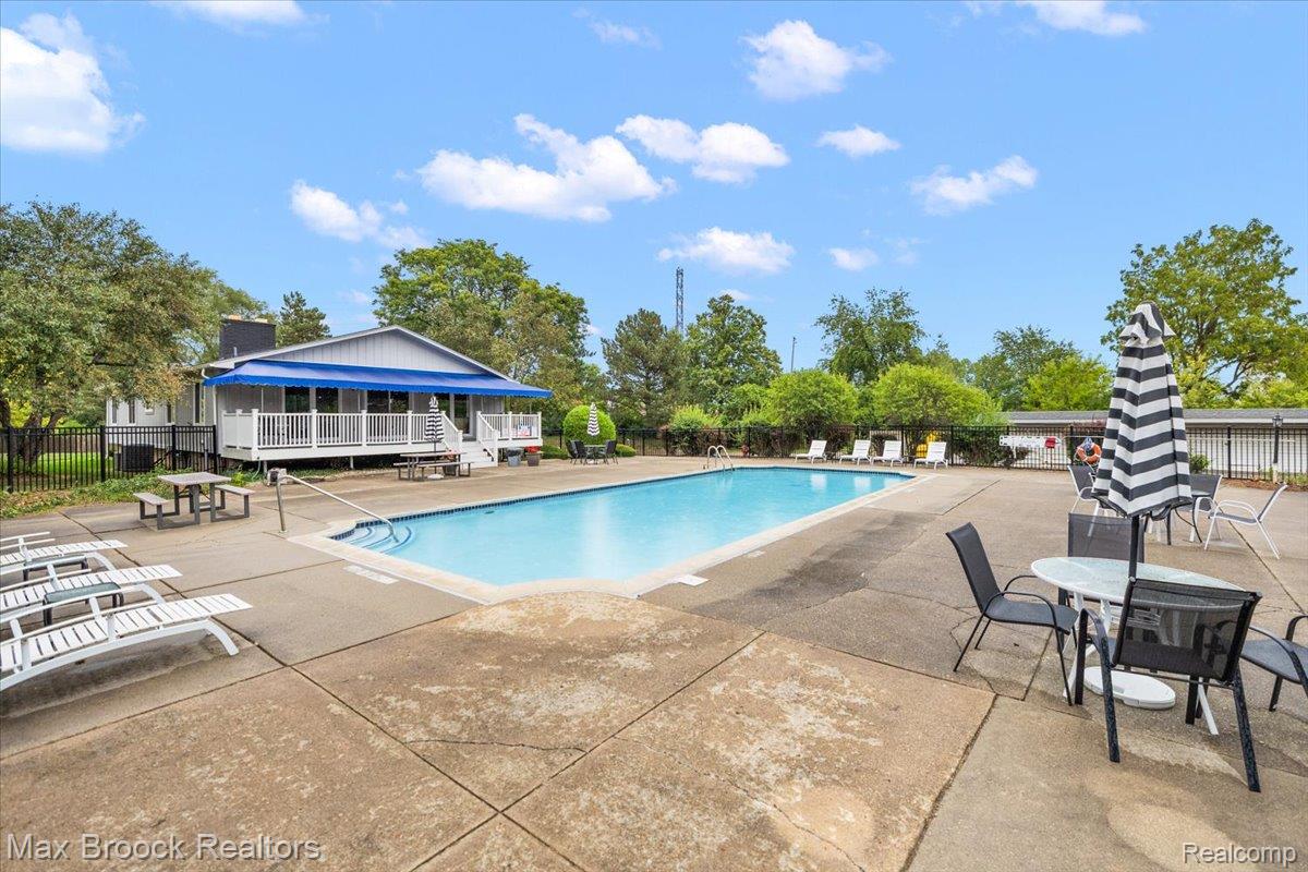 2449 Mulberry Square 31