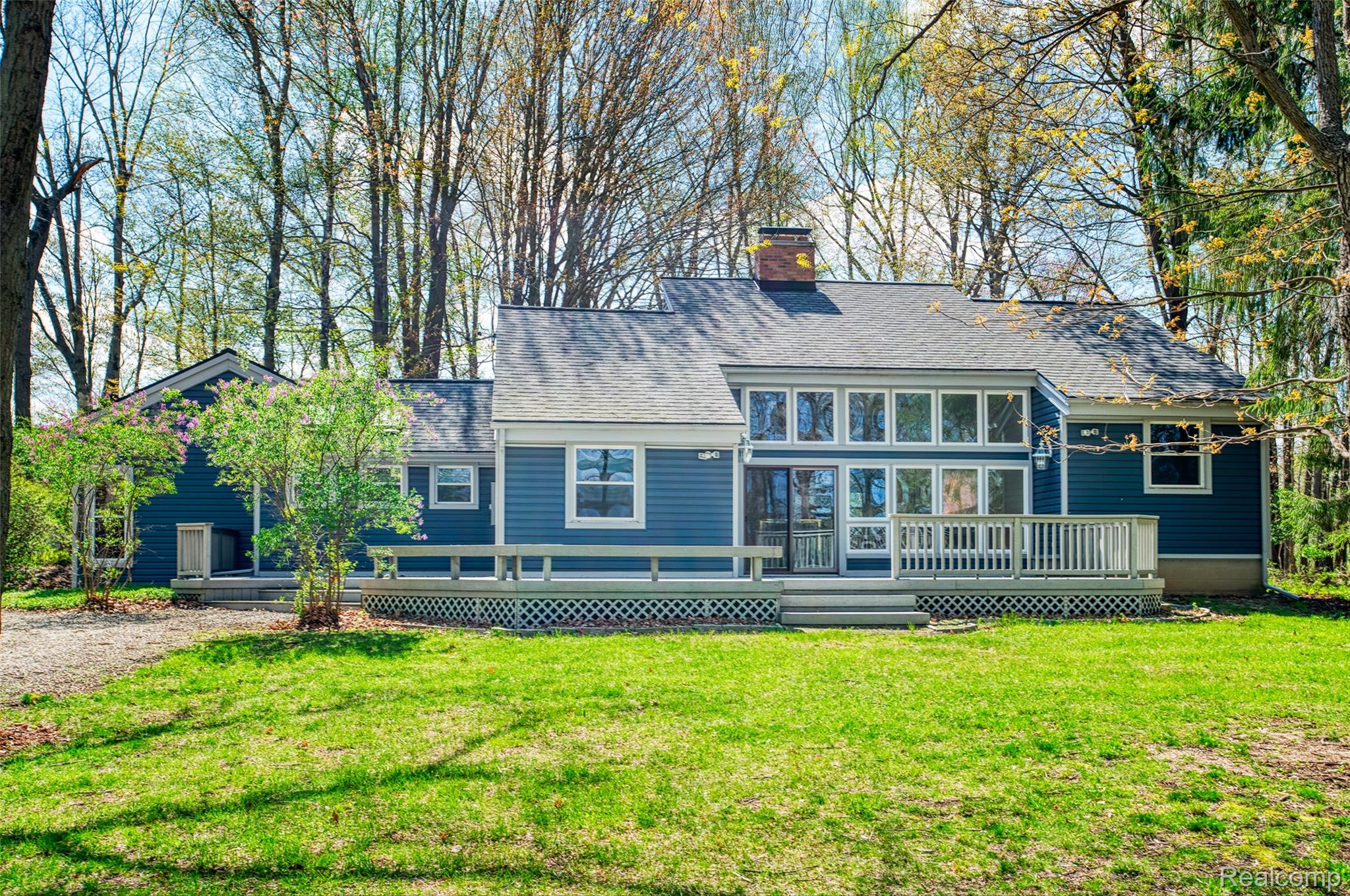 9800 Roberts Road