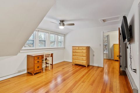 A home in SuttonsBayTownship_Leelanau