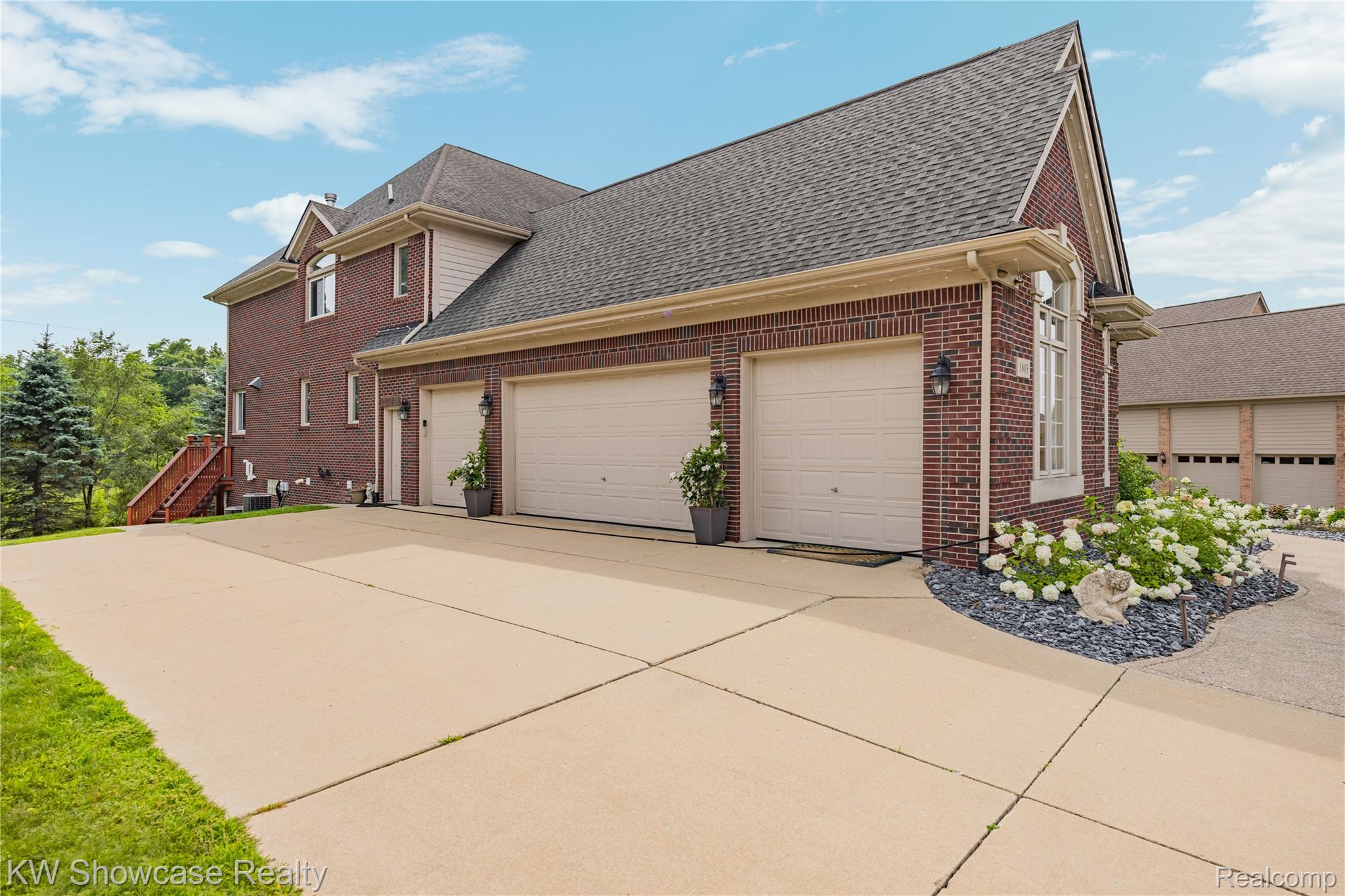 1803 Applebrook Drive
