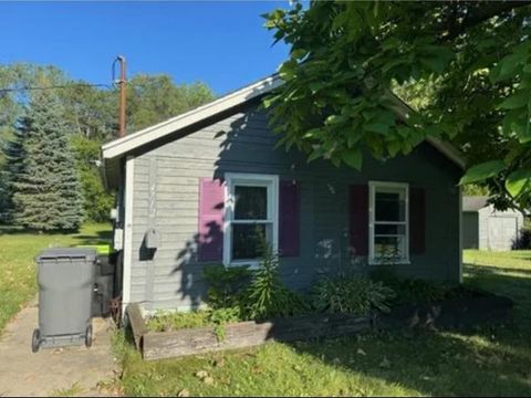 4712 Jefferson Avenue Midland City MI 48640