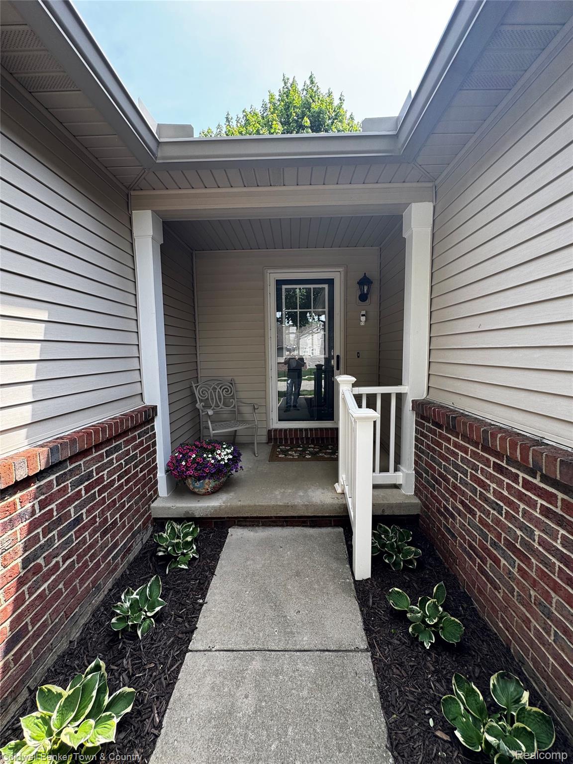 312 Redmaple Lane 30
