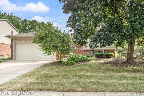 Photo of 3444 Eagle Drive, Troy City, MI 48083 (MLS # 20261059084)