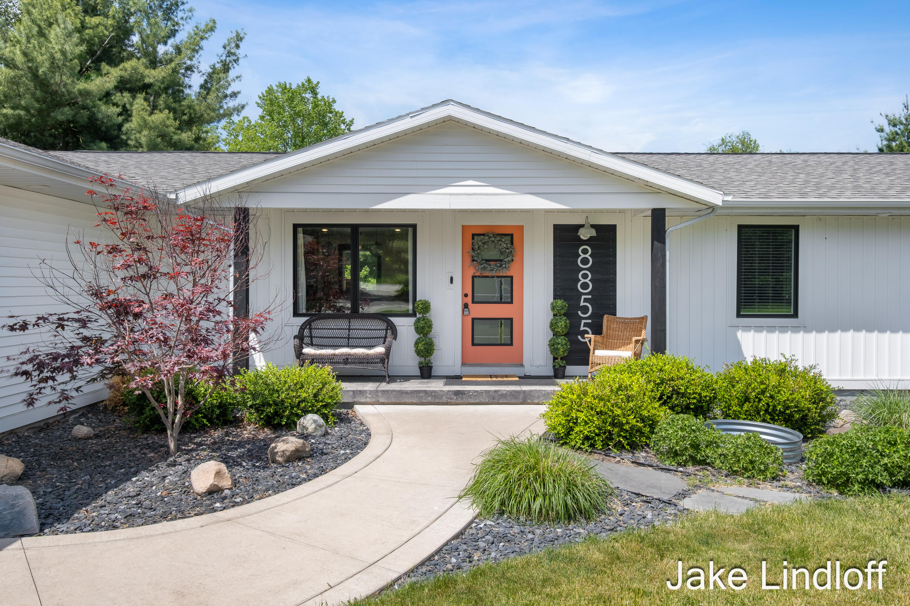 8855 Myers Lake Avenue NE