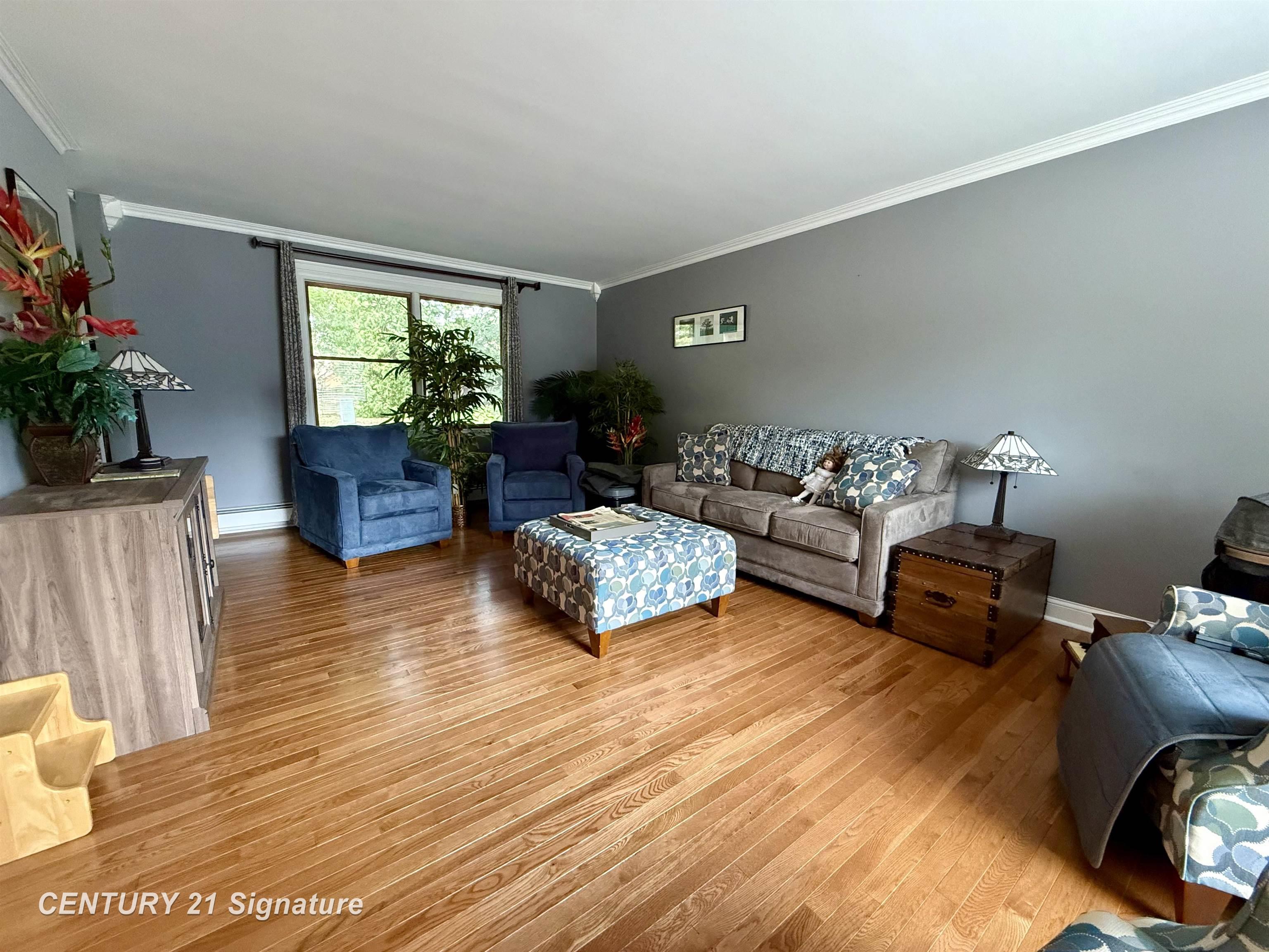 5402 N Nottingham Drive